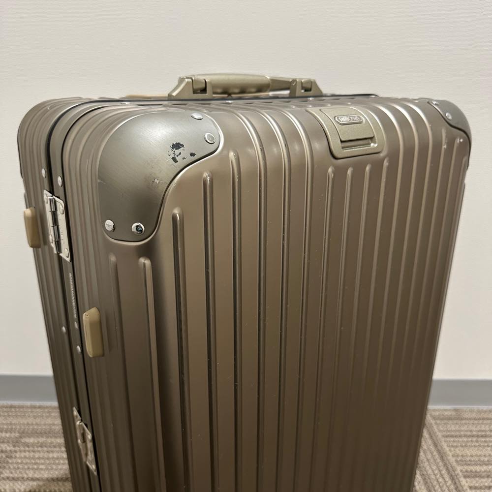 リモワ　トパーズ チタニウム　中古美品　924.63.03.4-2　64リットル　4輪