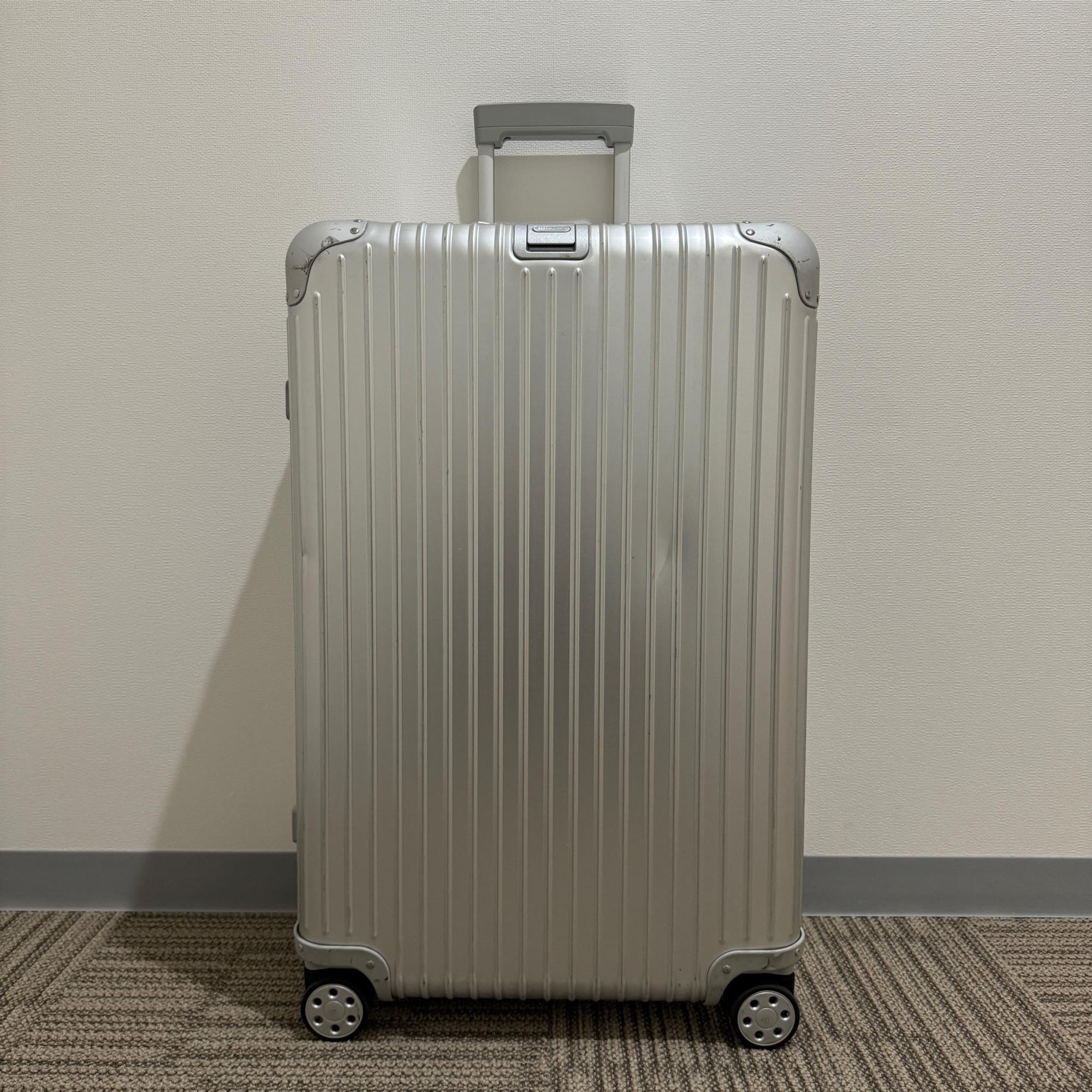リモワ　トパーズ　電子タグ　中古美品　924.73-2　82リットル　4輪