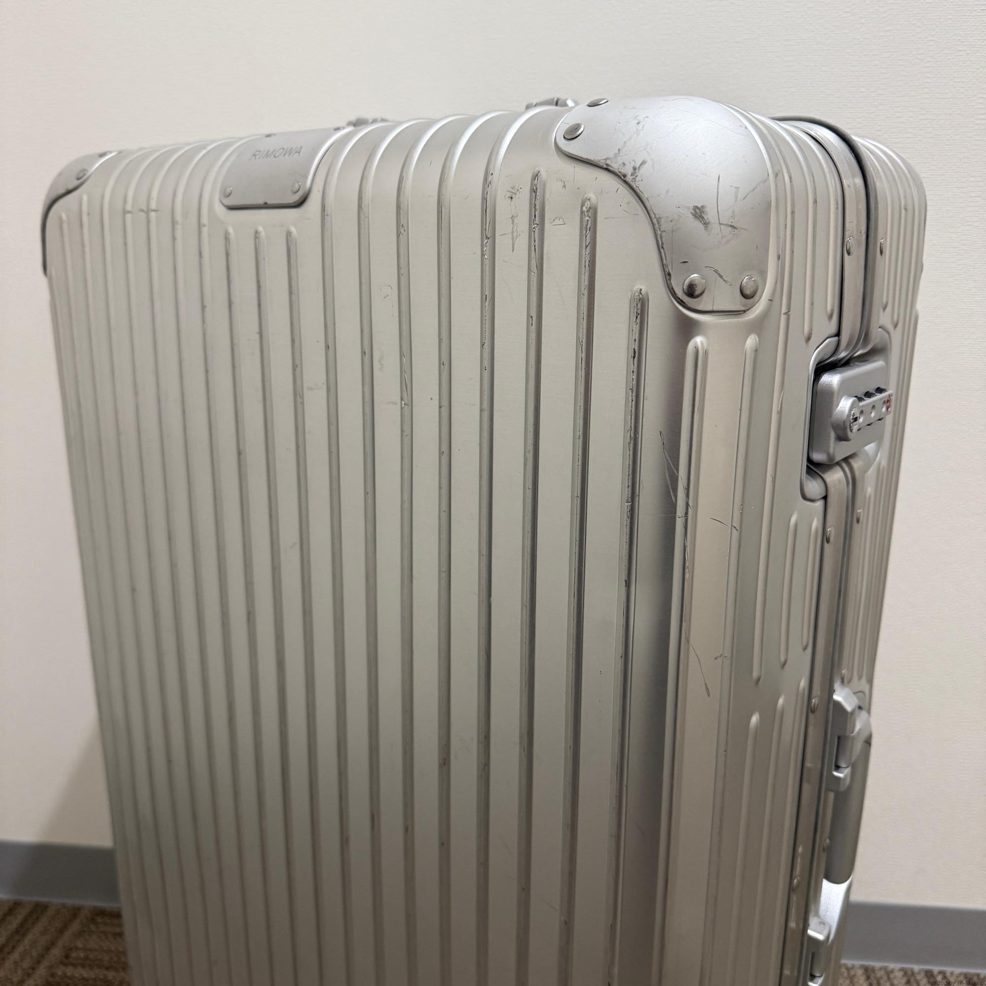 リモワ　オリジナル　チェックインL　925.73.00.4-2　シルバー　中古商品　86リットル　4輪