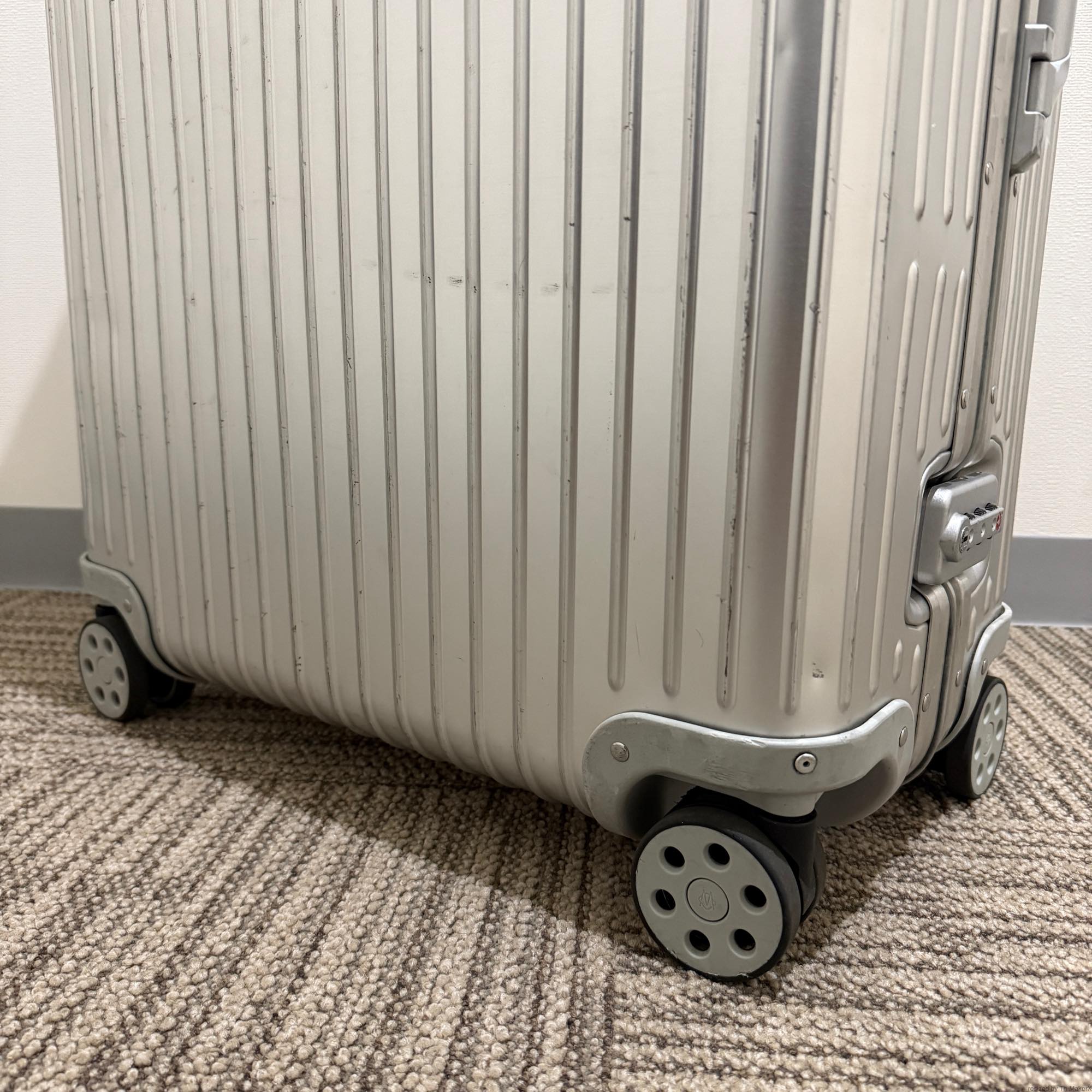 リモワ　オリジナル　チェックインL　925.73.00.4-2　シルバー　中古商品　86リットル　4輪