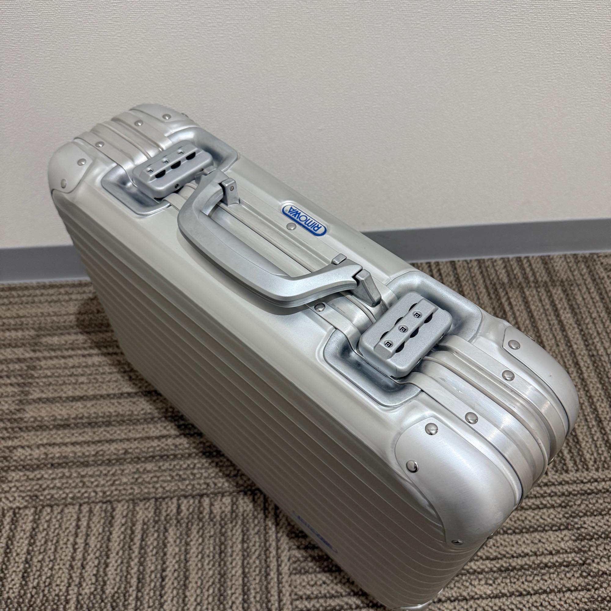 リモワ　アタッシェケース　中古商品　928.14-2　22リットル