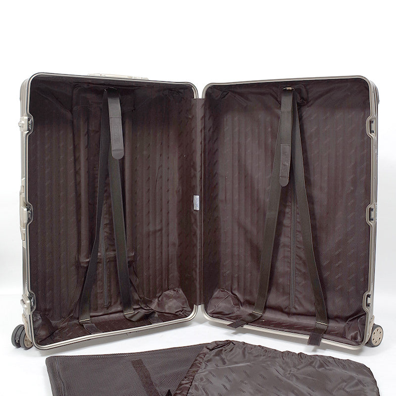 リモワ　トパーズ チタニウム　中古商品　945.77－2　98リットル 4輪