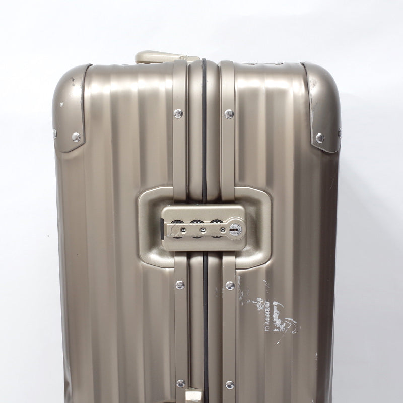 リモワ　トパーズ チタニウム　中古商品　945.77－2　98リットル 4輪