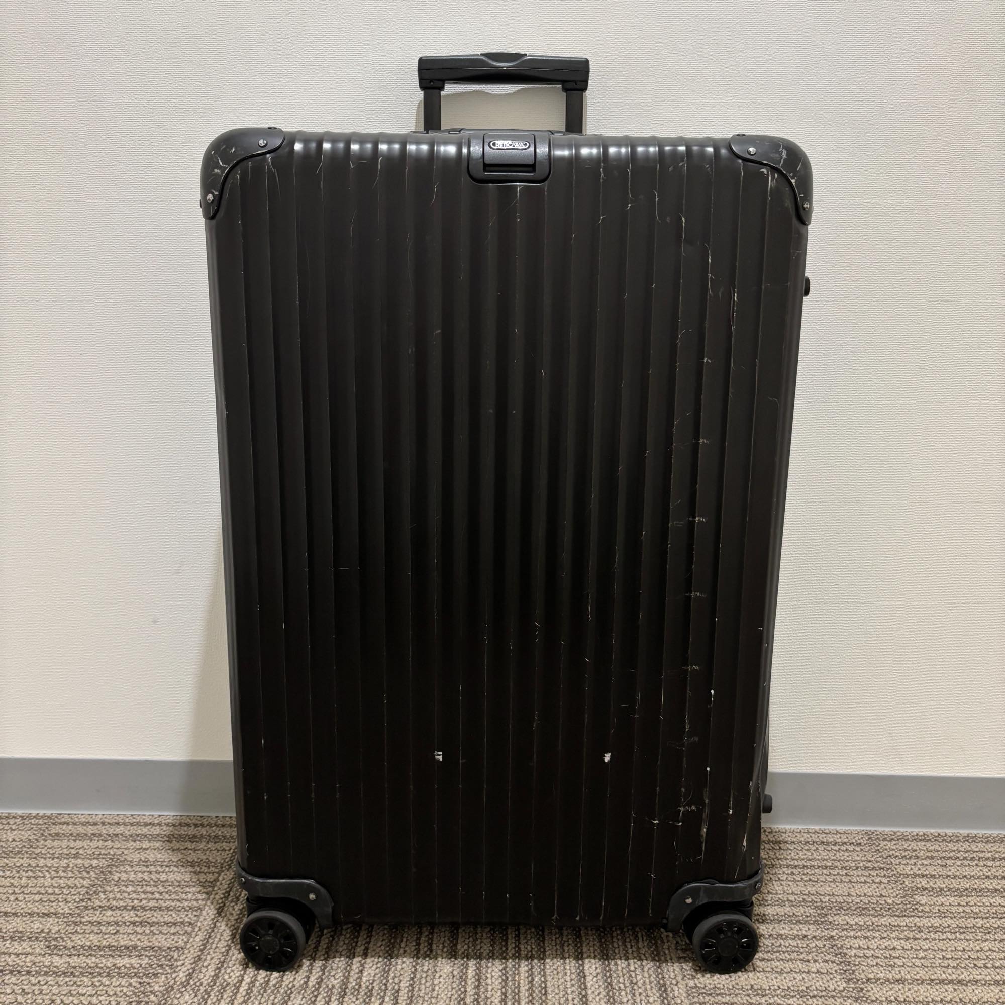 リモワ　オリジナル(トパーズ ステルス)　986.16　98リットル　中古商品　4輪