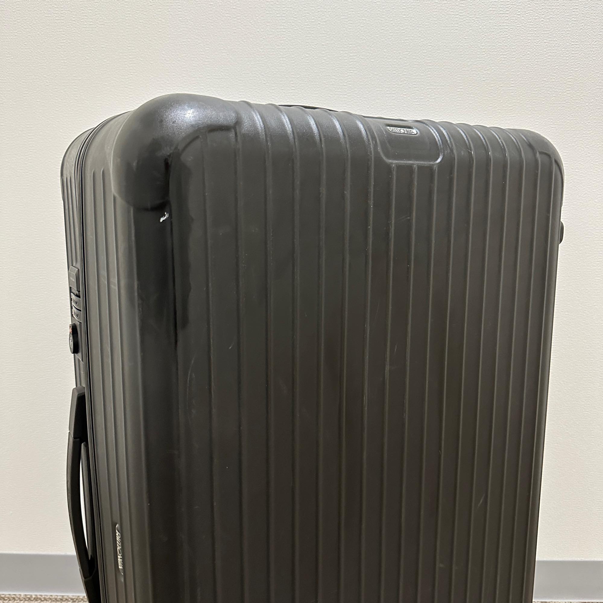 リモワ　サルサ　810.70-3　78リットル　中古商品　4輪