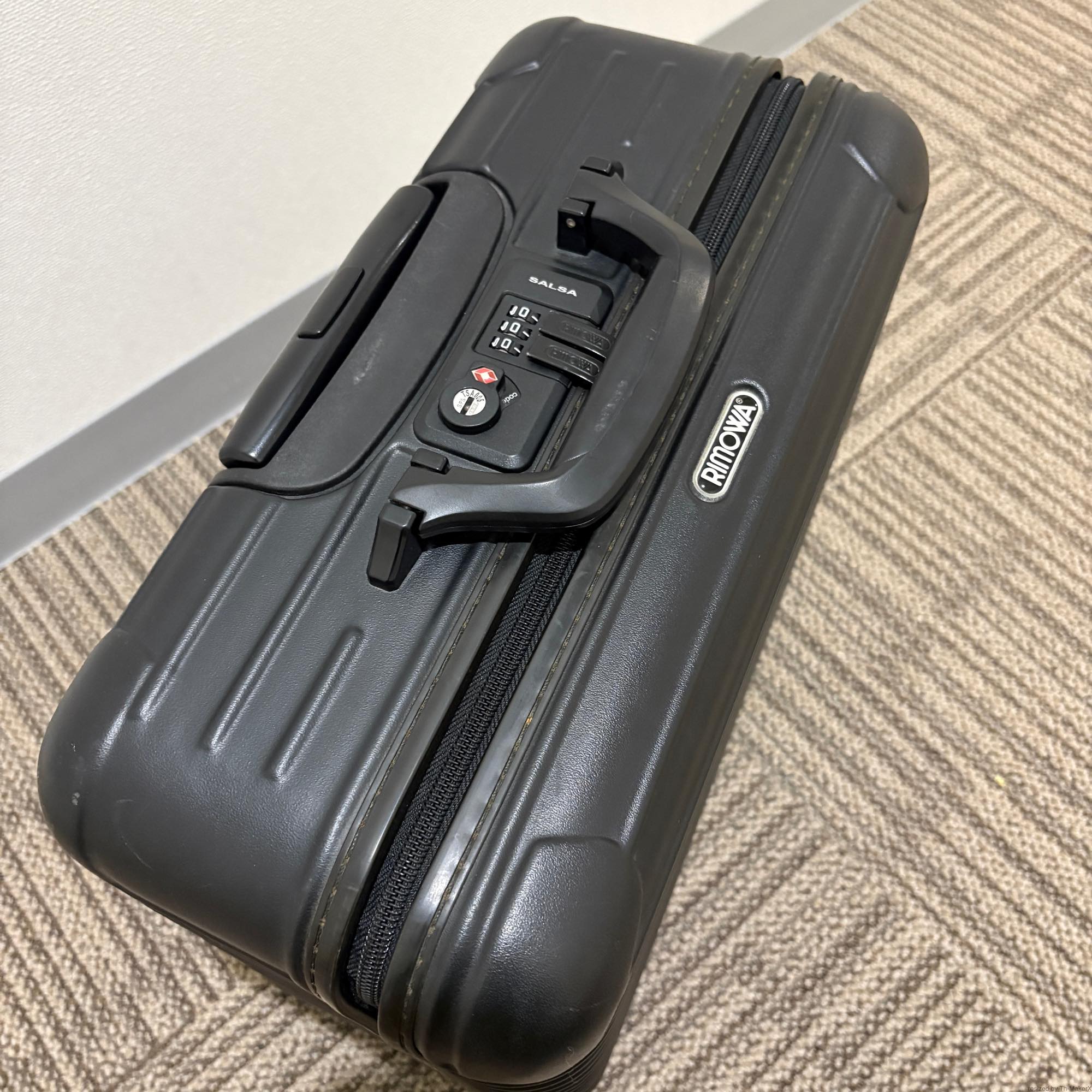 リモワ　サルサ　833.40-3　中古美品　25リットル　2輪