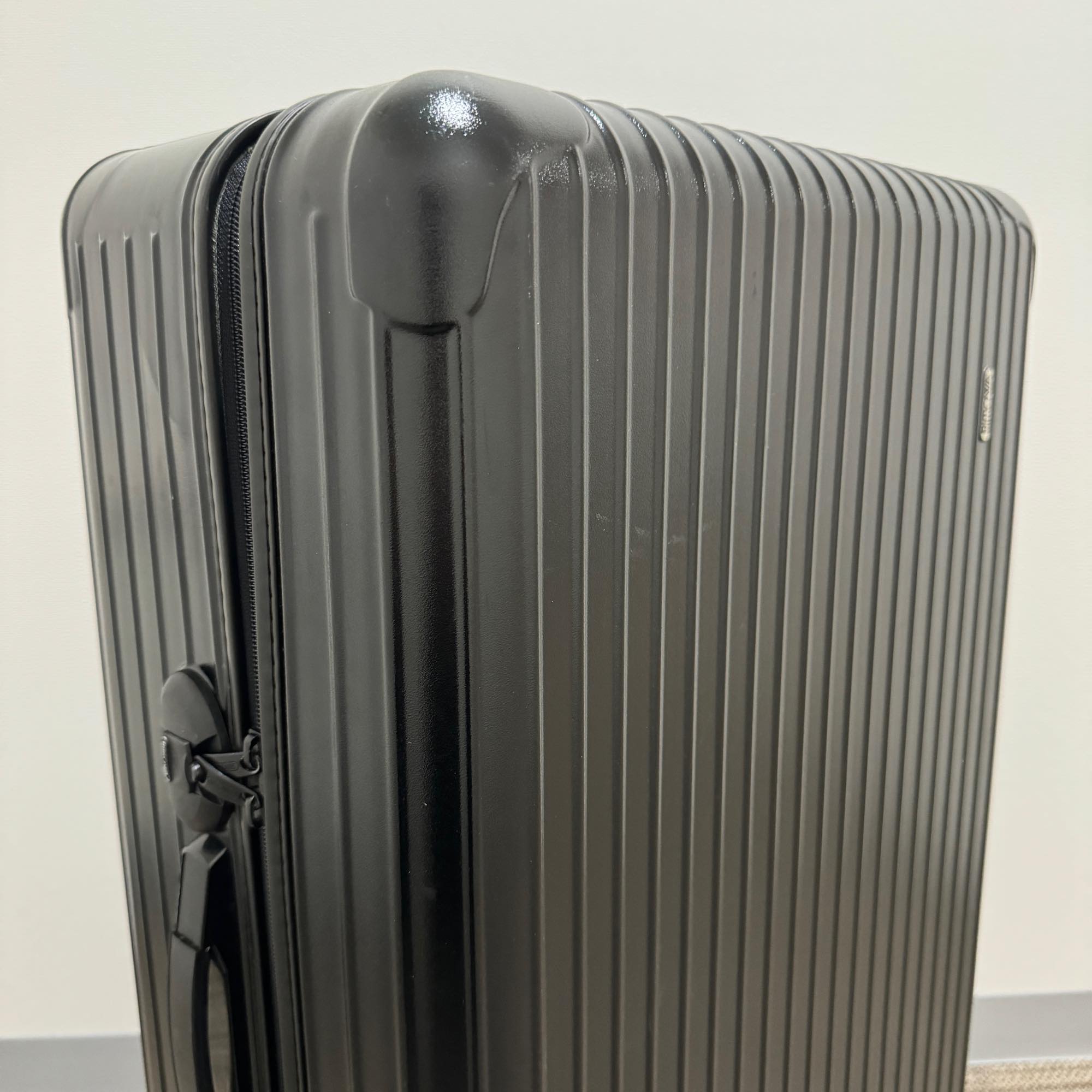 リモワ　サルサ　851.77-3　104リットル　中古商品　2輪