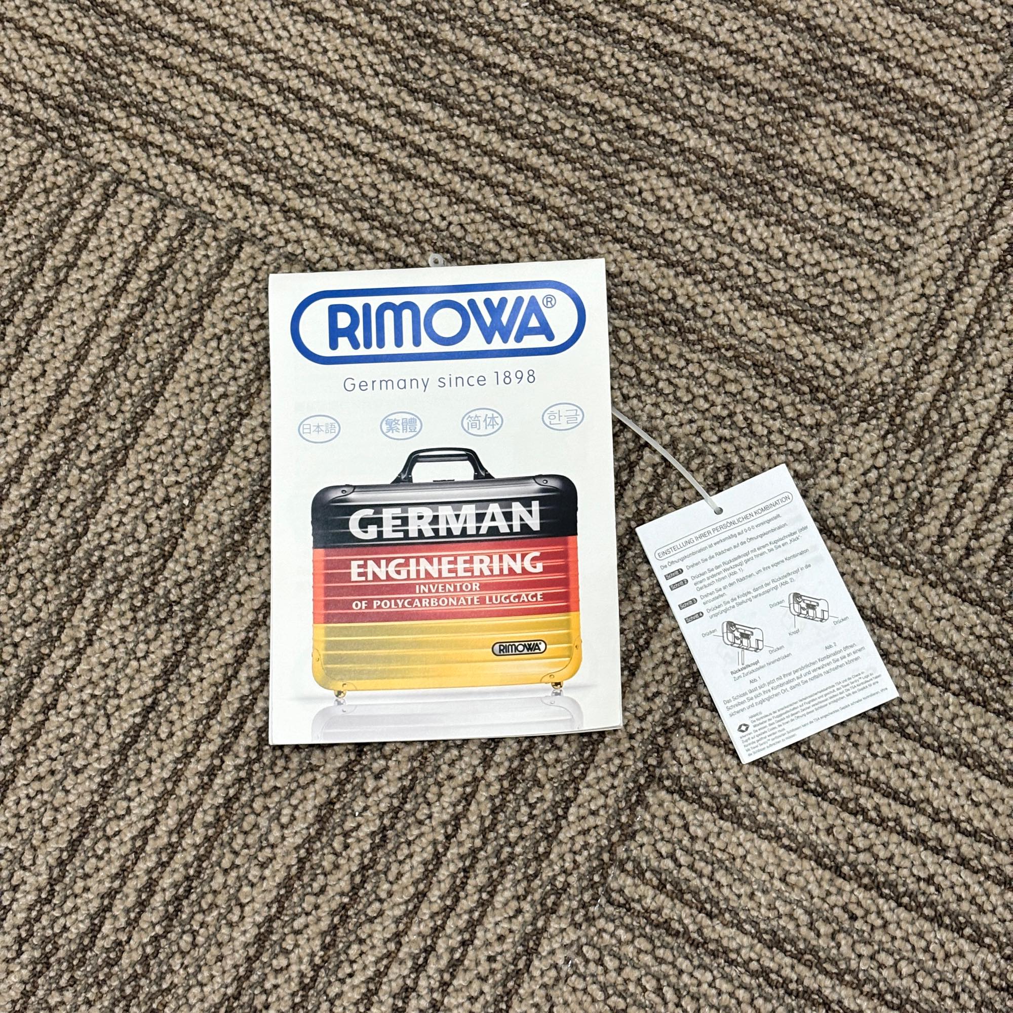 リモワ　サルサ　869.70-3　82リットル　中古美品　4輪