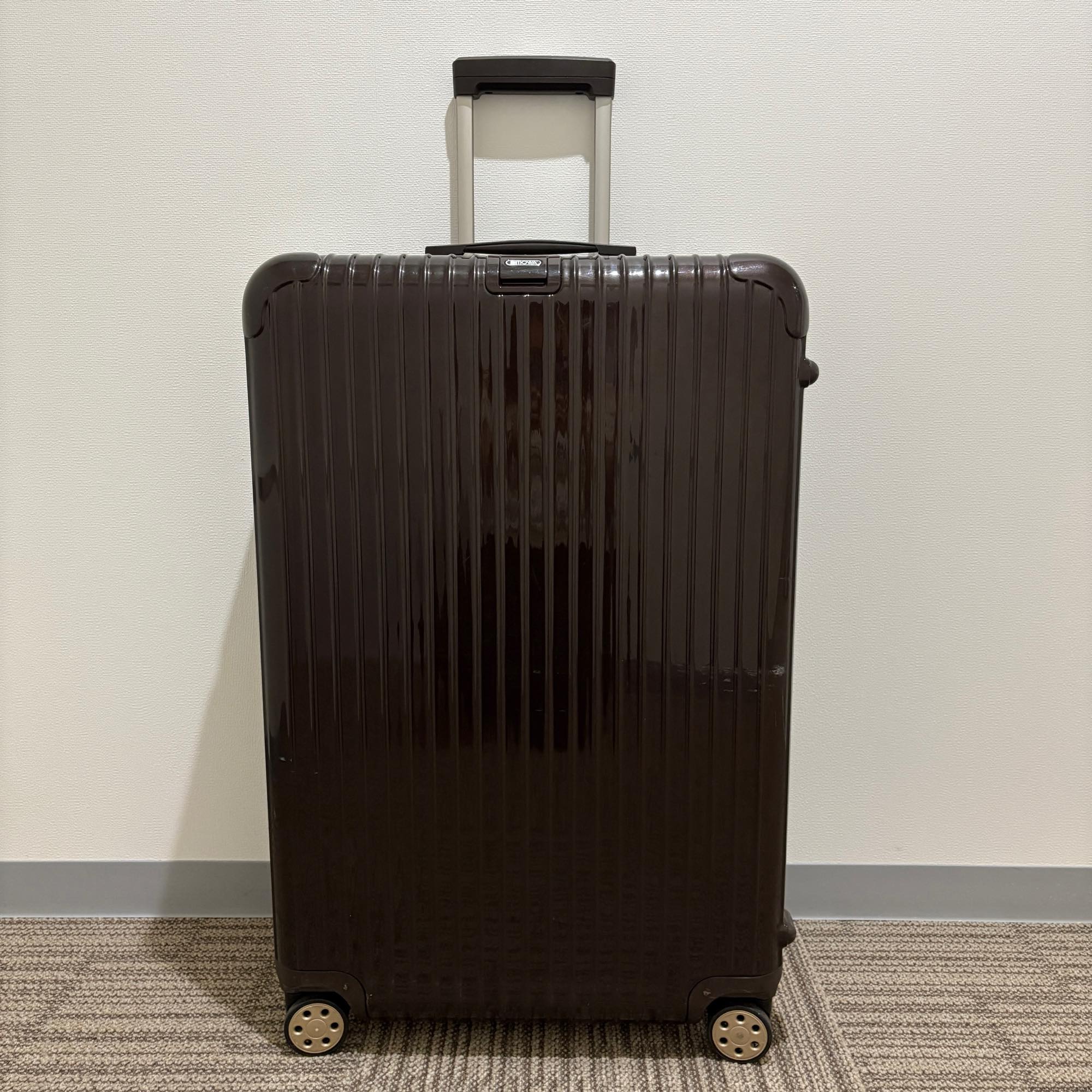 リモワ　サルサデラックス　872.77-3　中古美品　104リットル　4輪