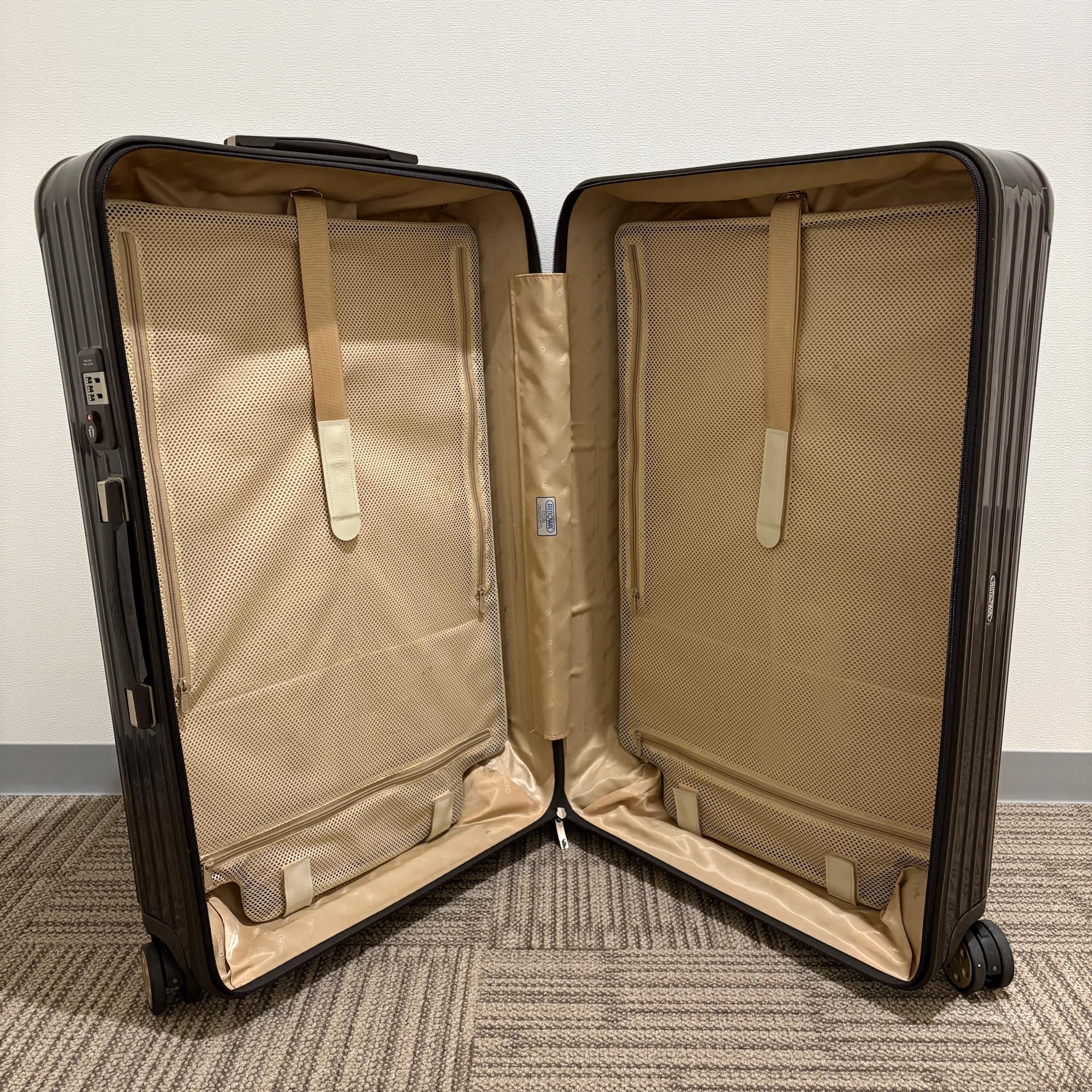 リモワ　サルサデラックス　872.77-3　中古美品　104リットル　4輪
