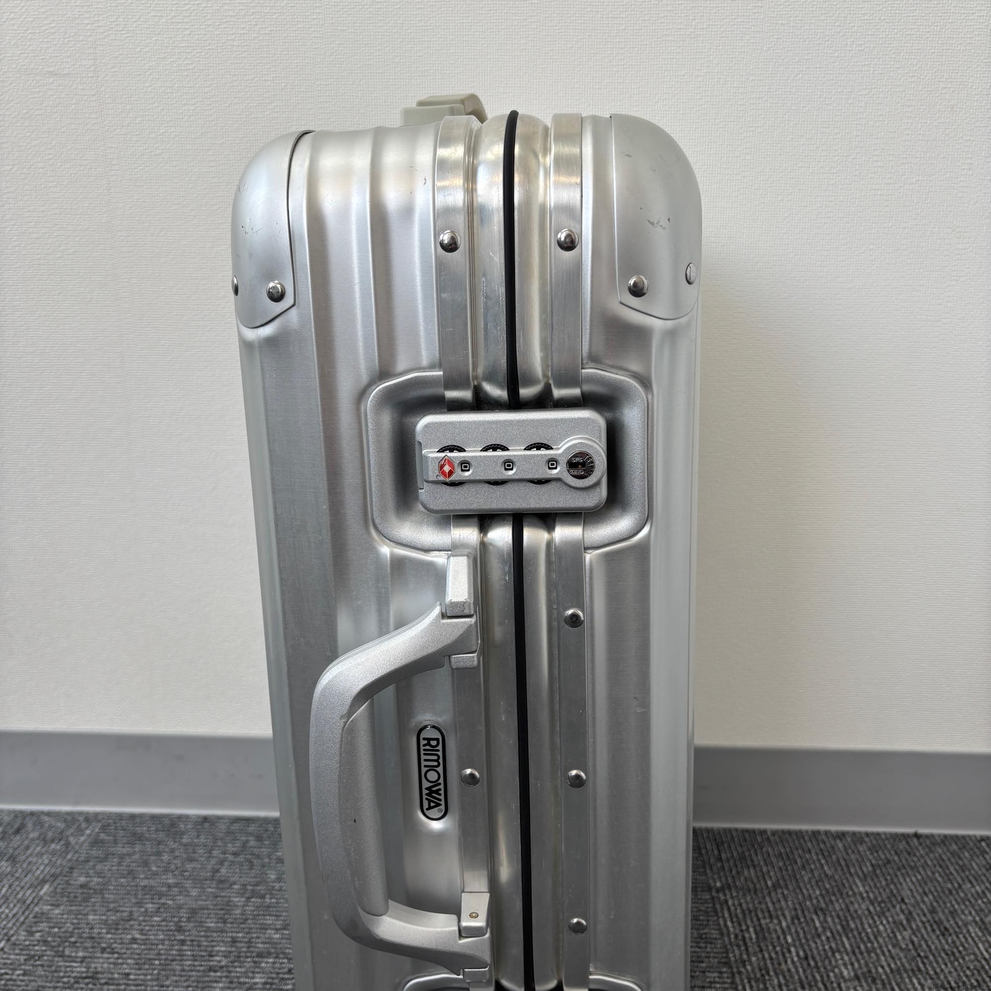 ルフトハンザ　リモワ　アルミニウム　919.52-3　中古美品　32リットル　2輪