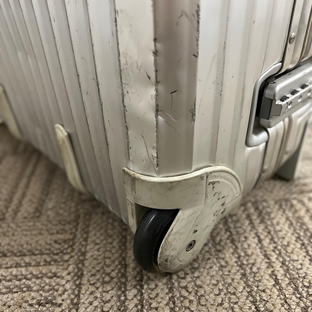 リモワ　トパーズ　中古商品　U930.63-3　63リットル　2輪