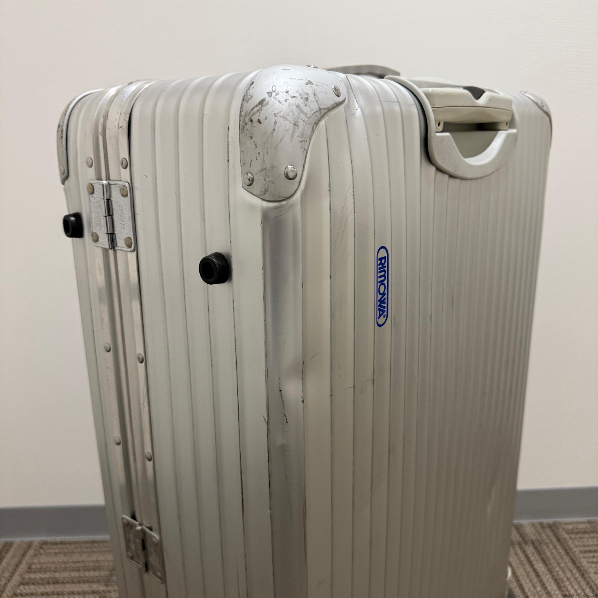 リモワ　トパーズ　中古商品　930.77-3　104リットル　2輪