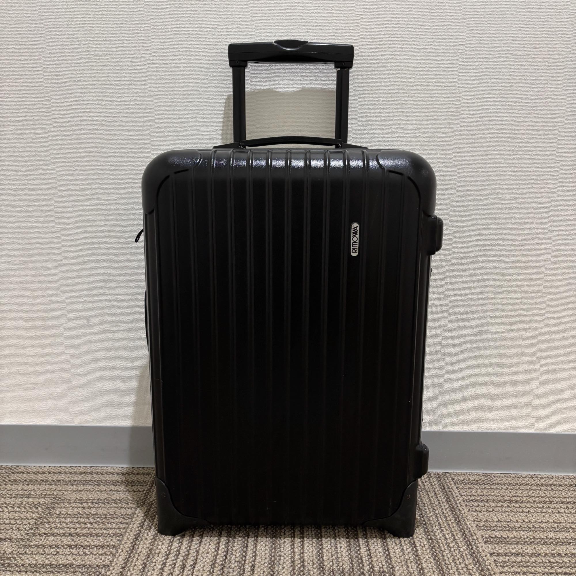 リモワ　エッセンシャル(サルサ)　851.52-32　32リットル　中古商品　2輪