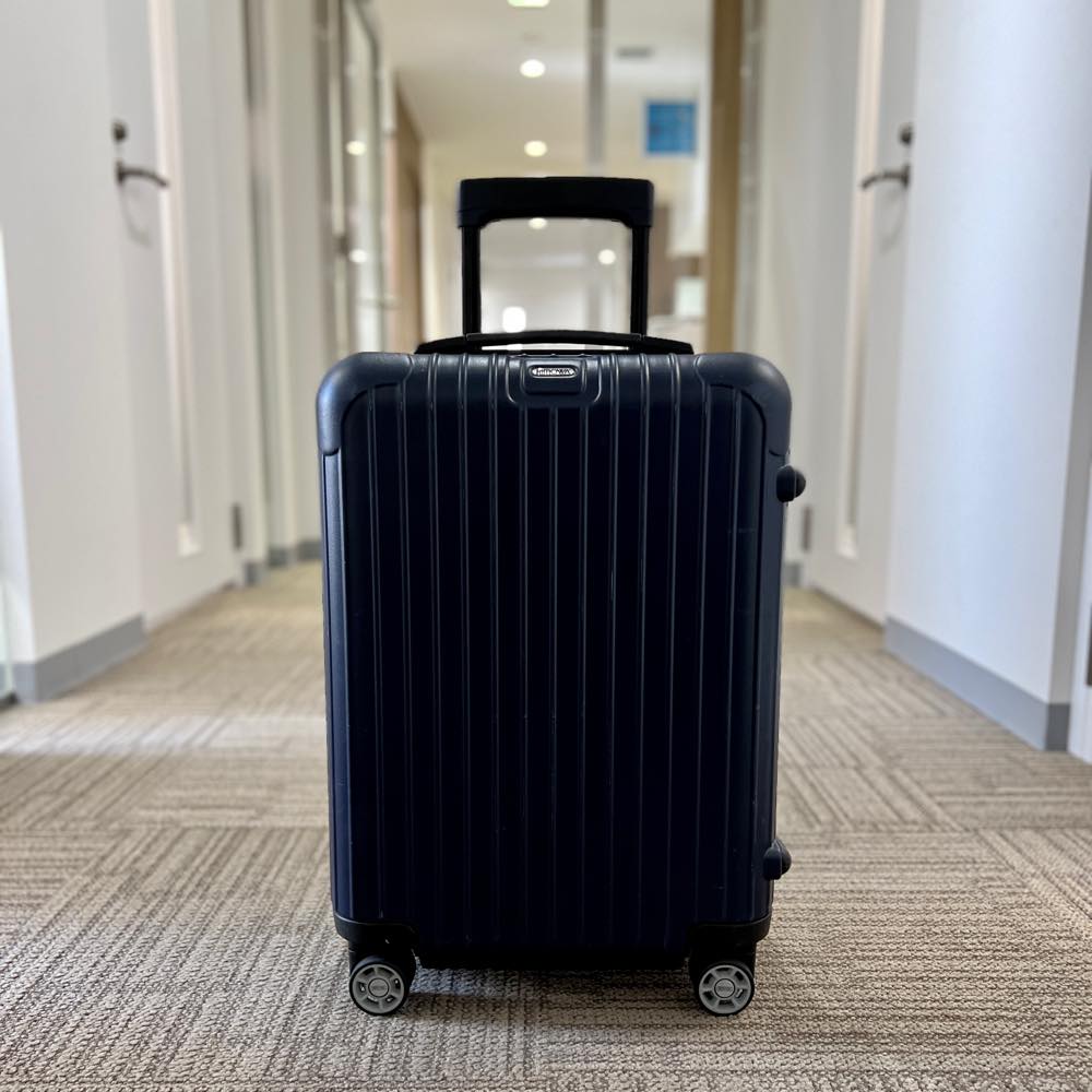 リモワ　サルサ　810.52－3　33リットル　中古美品　4輪