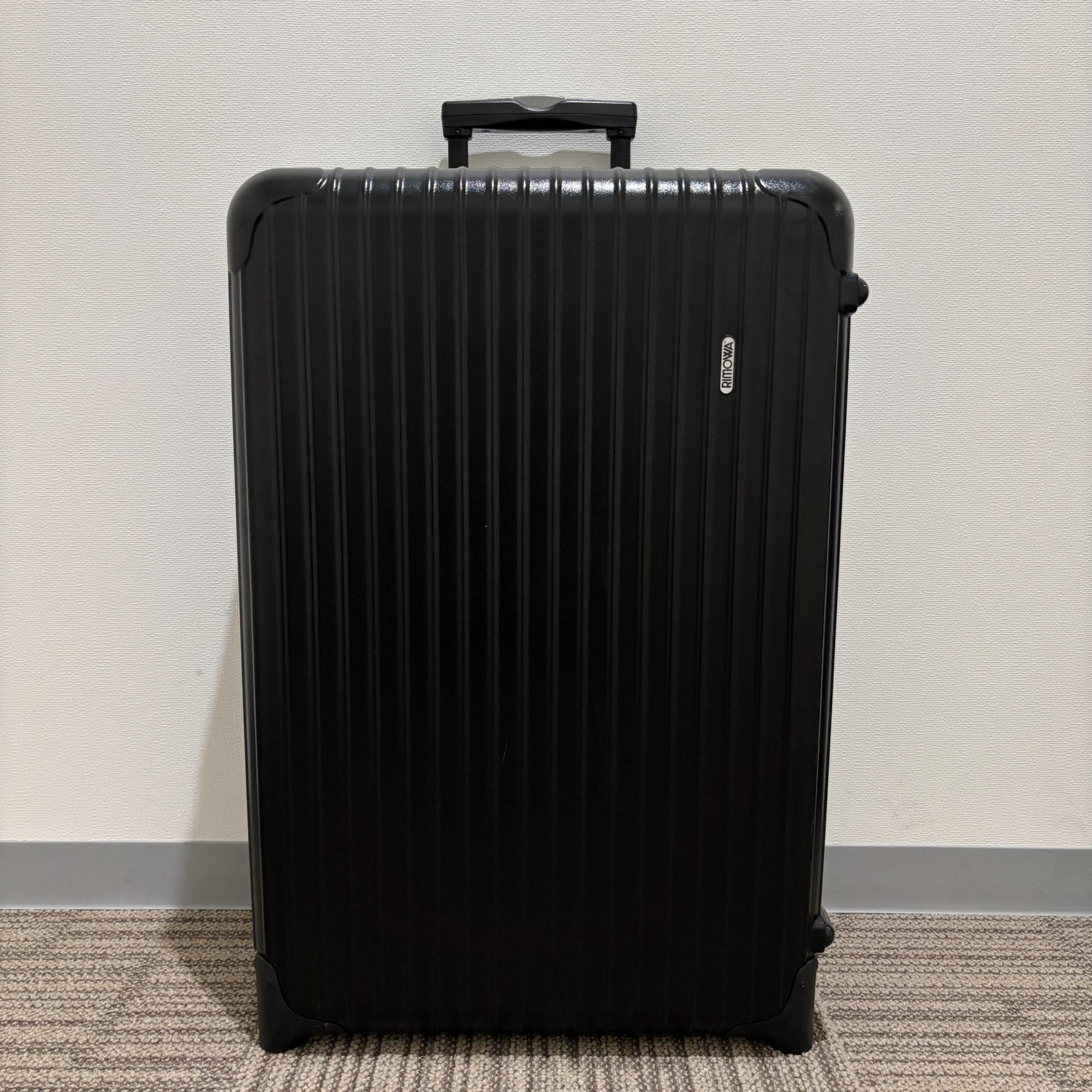リモワ エッセンシャル (サルサ)　811.70-4　78リットル　中古美品　2輪