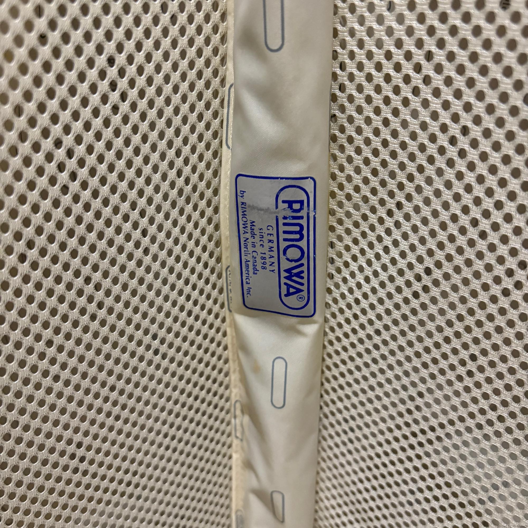 リモワ　サルサ エアー　820.70.25.4-4　中古美品　80リットル　4輪