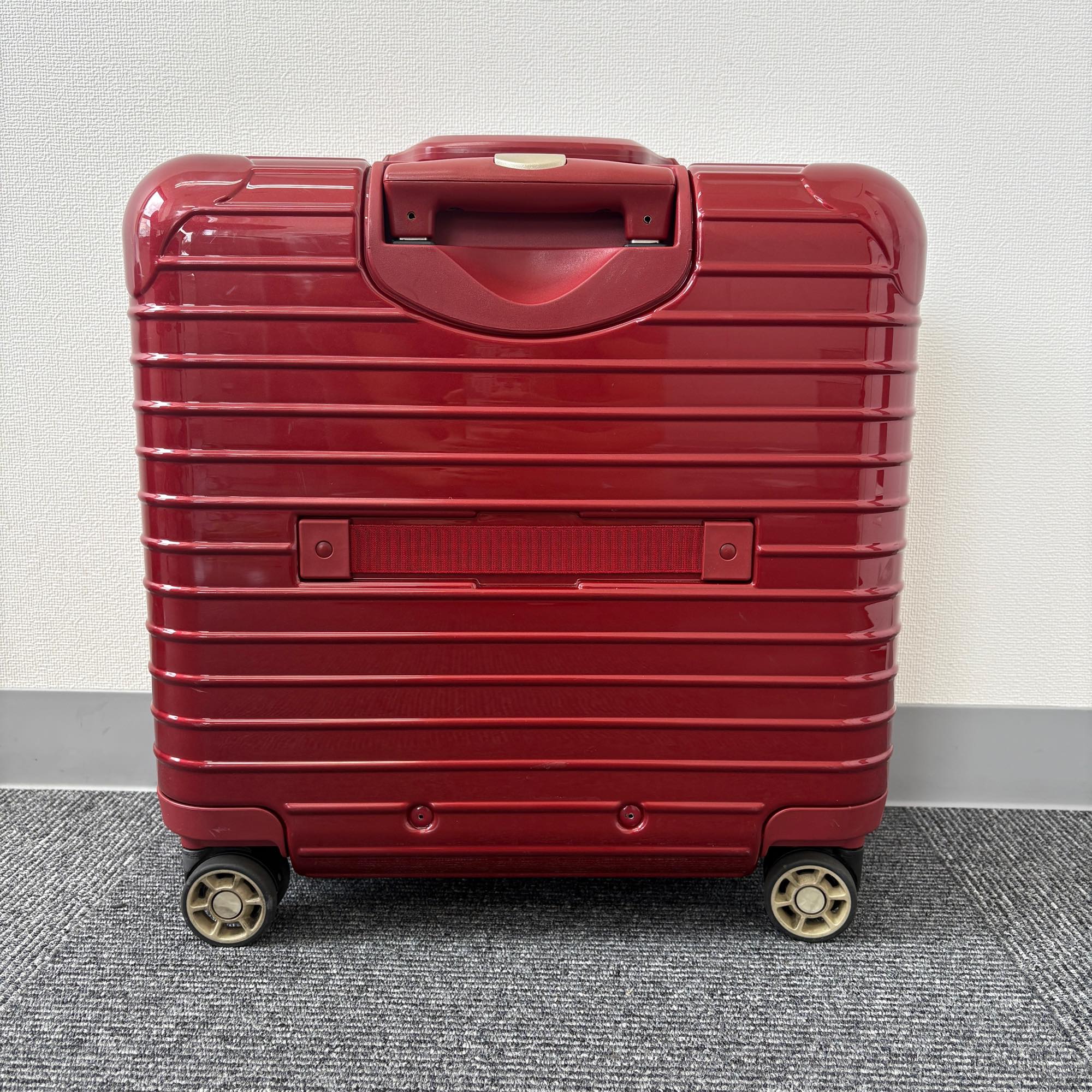 リモワ　サルサ デラックス　830.40-4　29リットル　中古美品　4輪