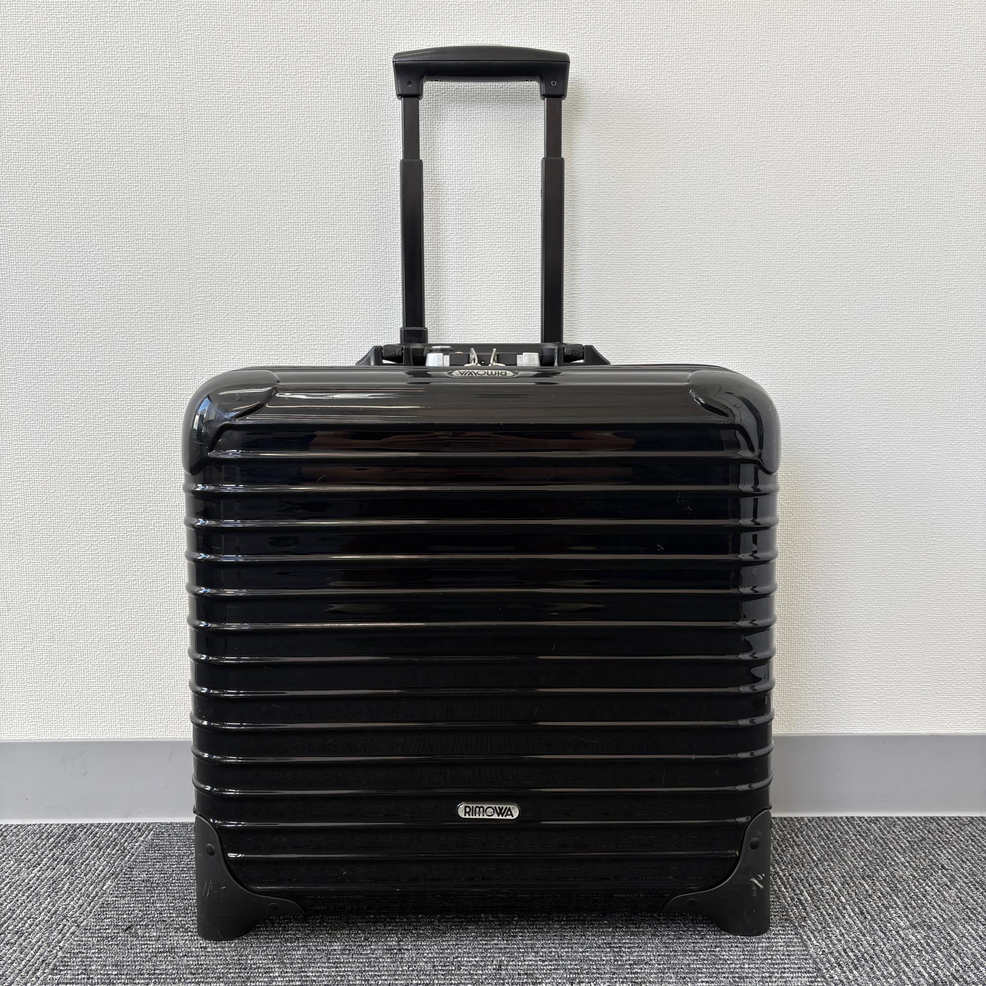 リモワ　サルサ デラックス(エッセンシャル)　850.40-4　25リットル　中古美品　2輪