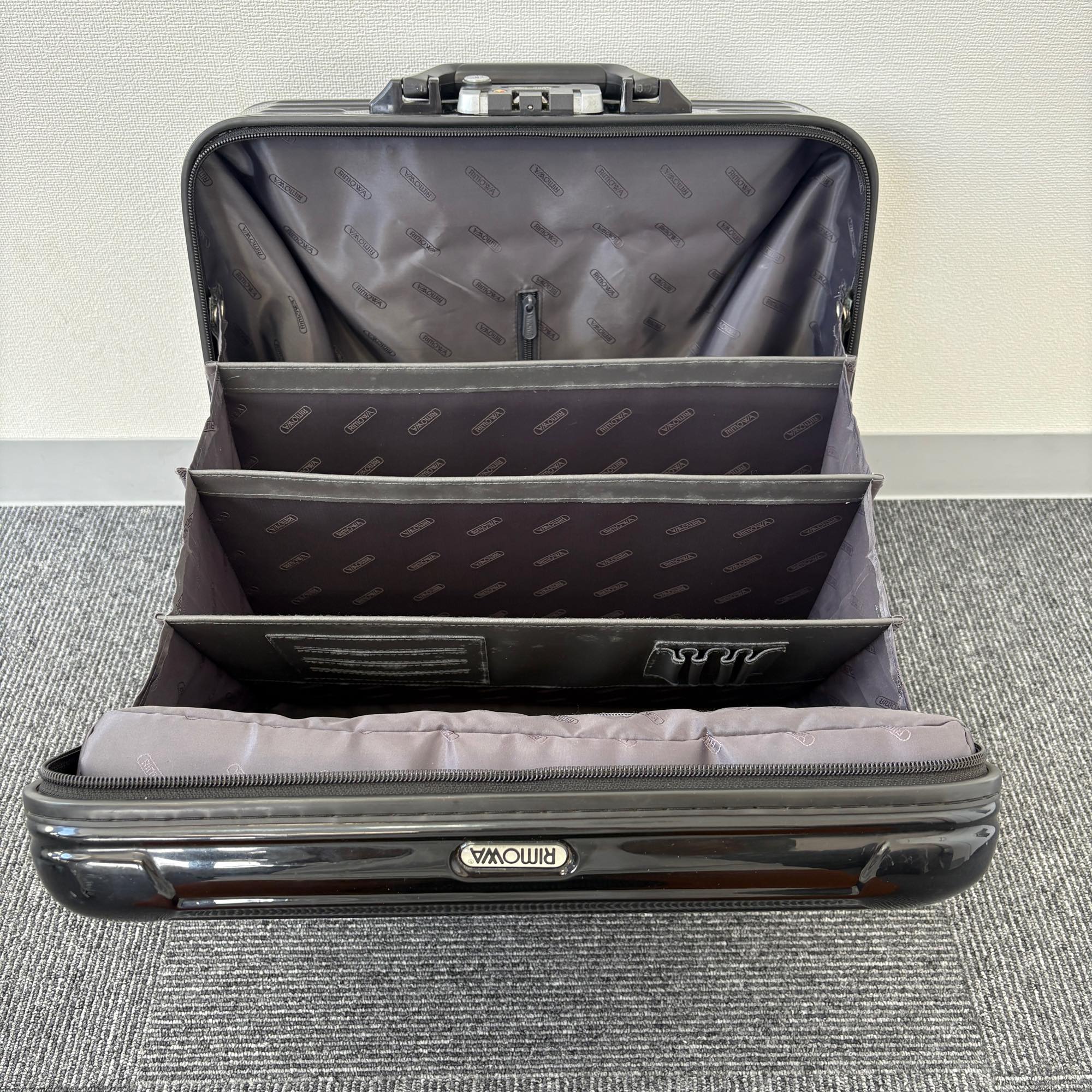 リモワ　サルサ デラックス(エッセンシャル)　850.40-4　25リットル　中古美品　2輪