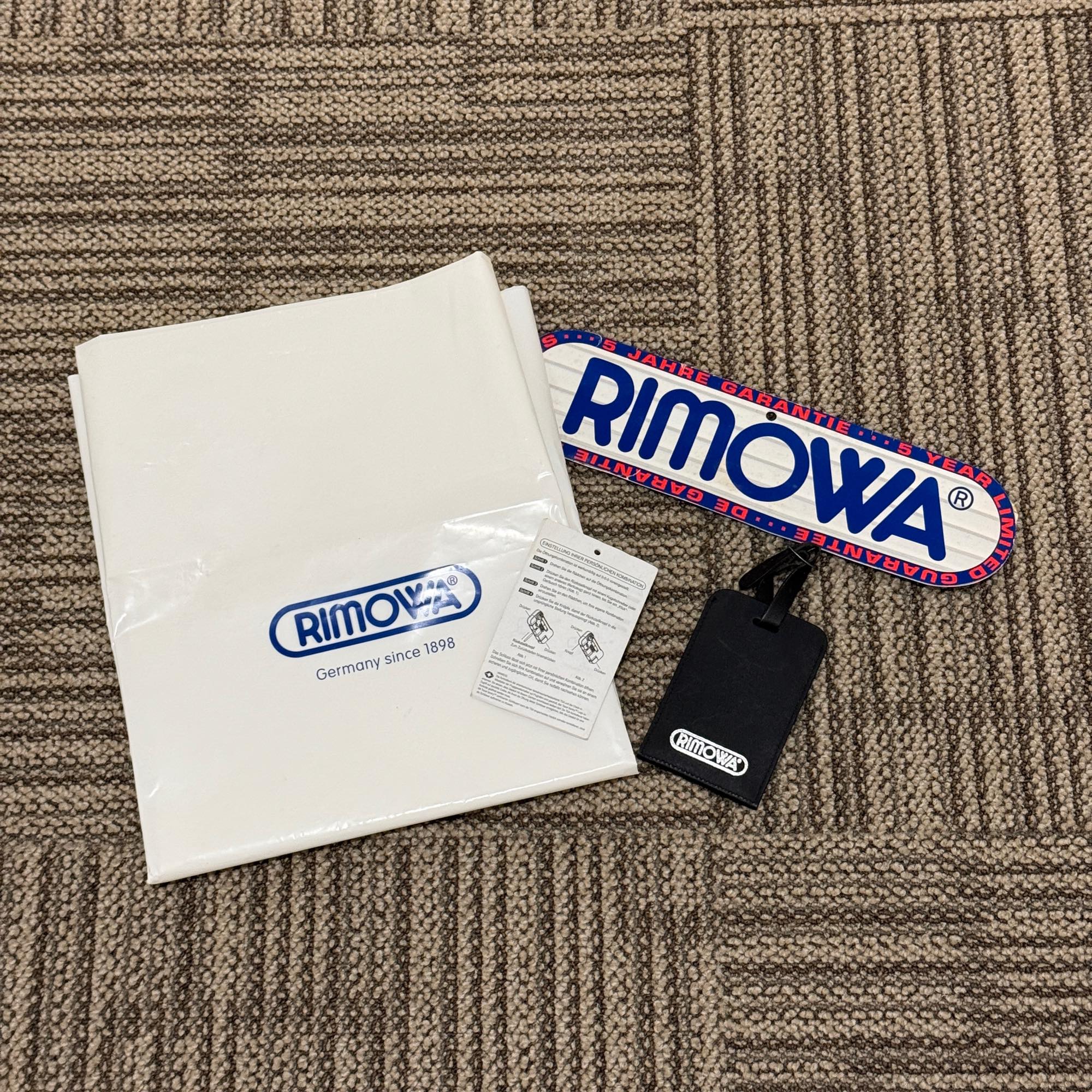 リモワ　サルサ　851.77-4　104リットル　中古商品　2輪