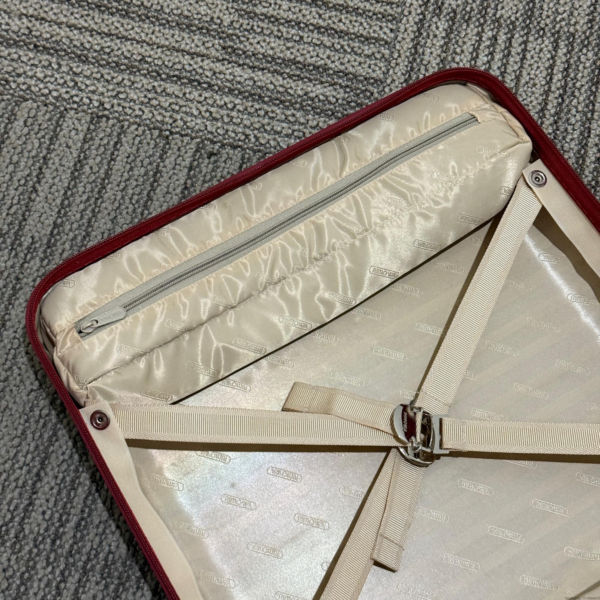 リモワ　サルサデラックス　U853.40-4　中古美品　25リットル　2輪