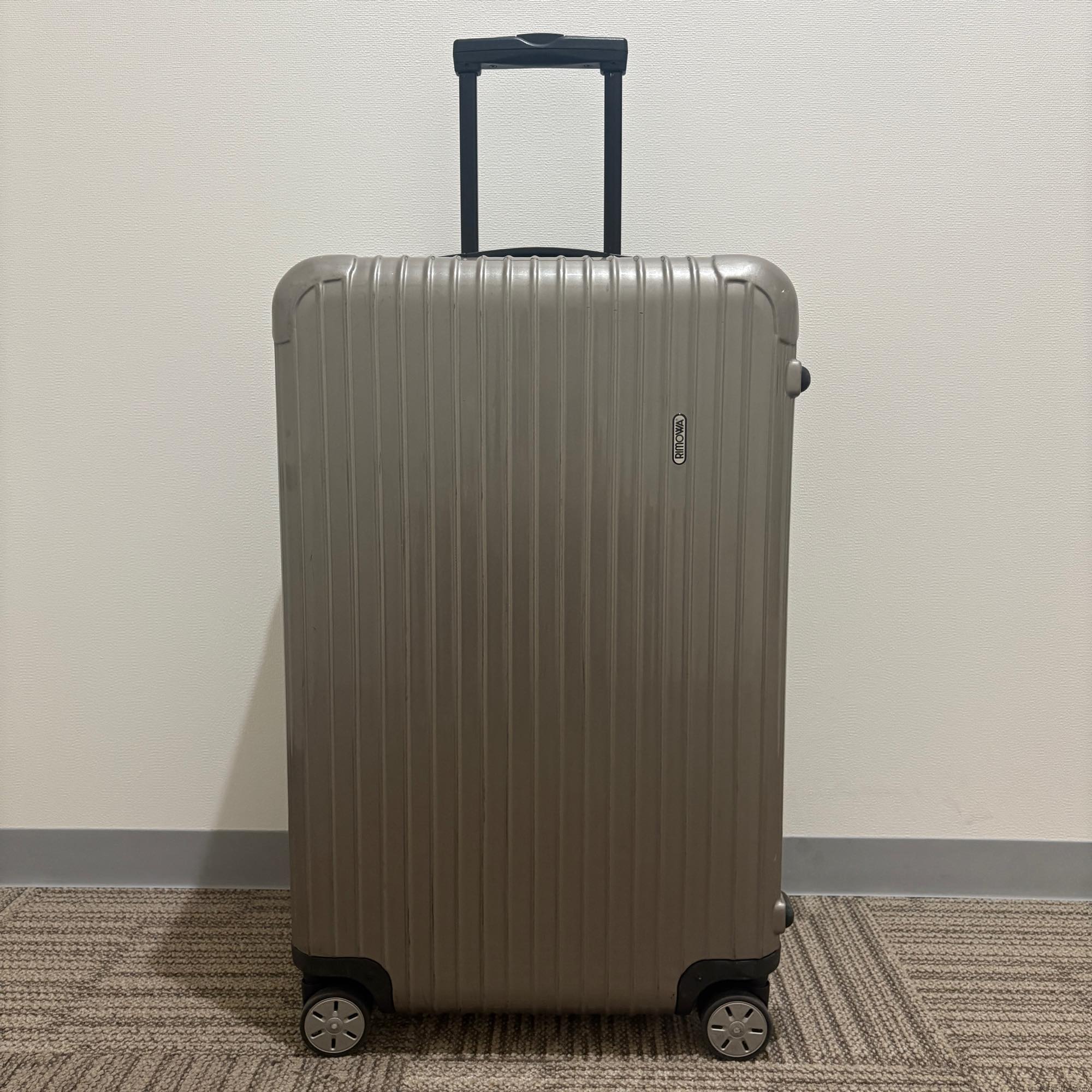 リモワ　サルサ(エッセンシャル)　869.70-4　82リットル　中古美品　4輪