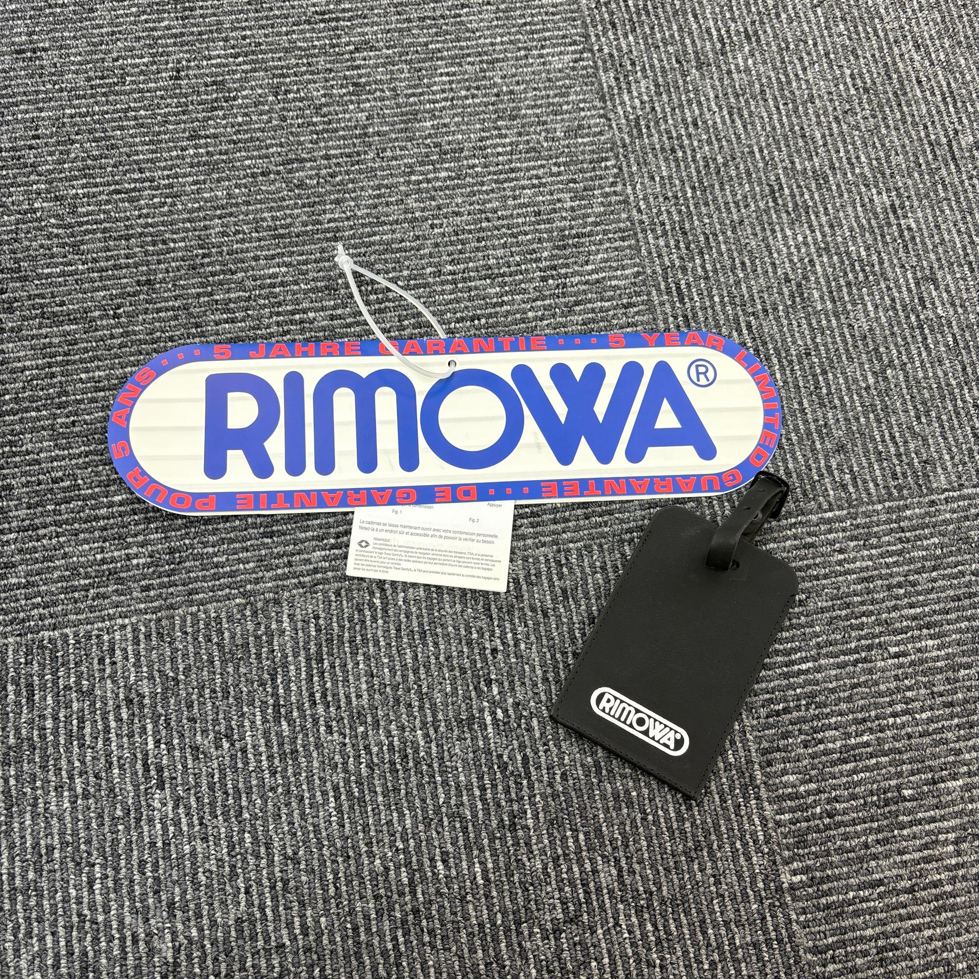 リモワ　サルサ(エッセンシャル)　中古商品　871.63-4　63リットル　4輪