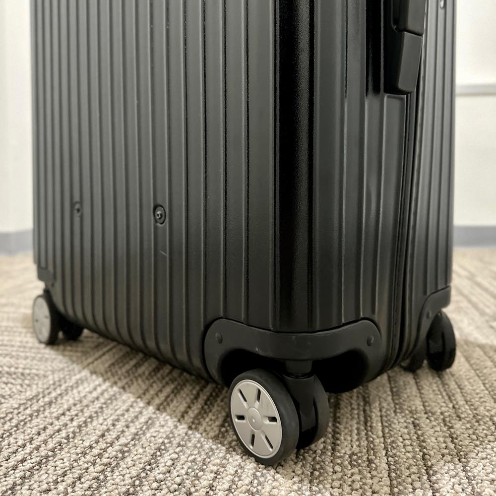 リモワ　サルサ　中古美品　871.70-4　82リットル　4輪