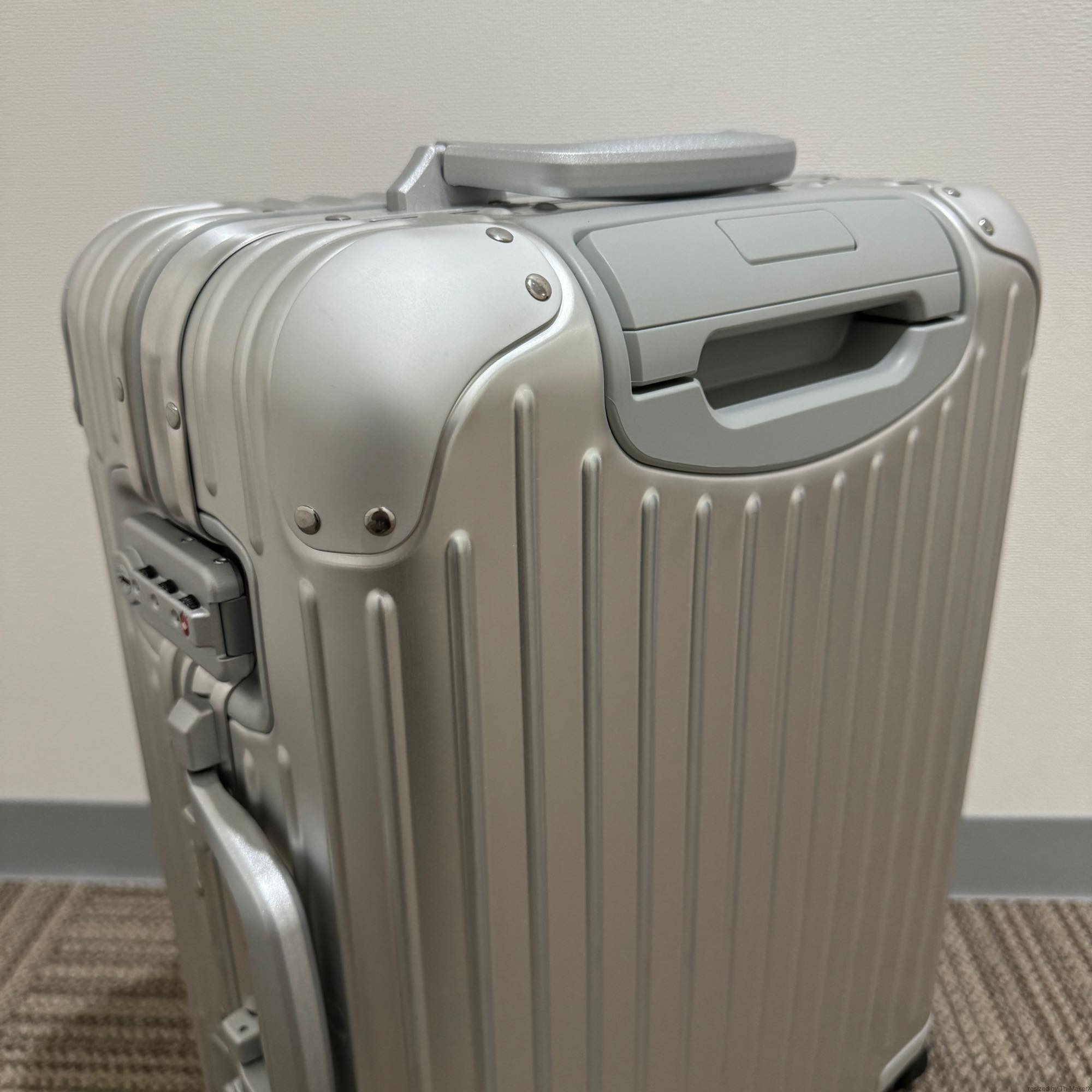 リモワ　オリジナル　925.53.00.4-4　キャビン　アウトレット品　35リットル　4輪