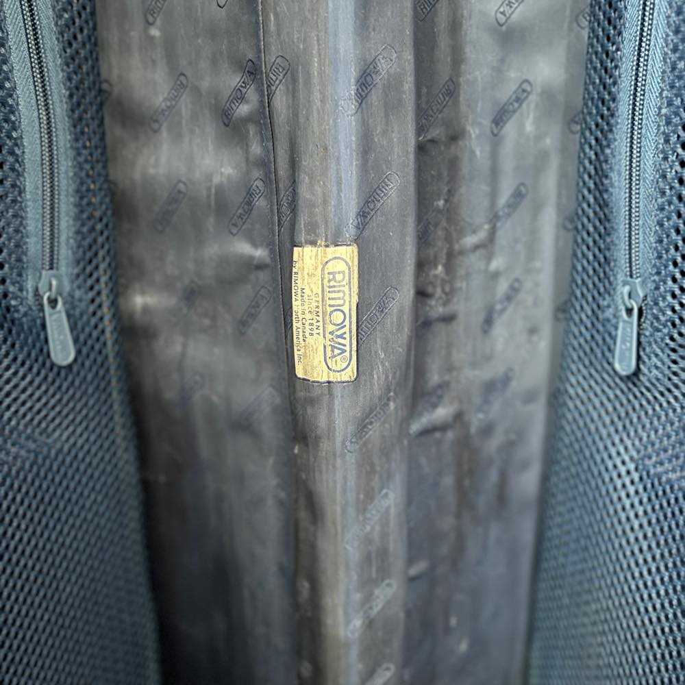 リモワ　トパーズ　932.63-4 　中古商品　64リットル　4輪