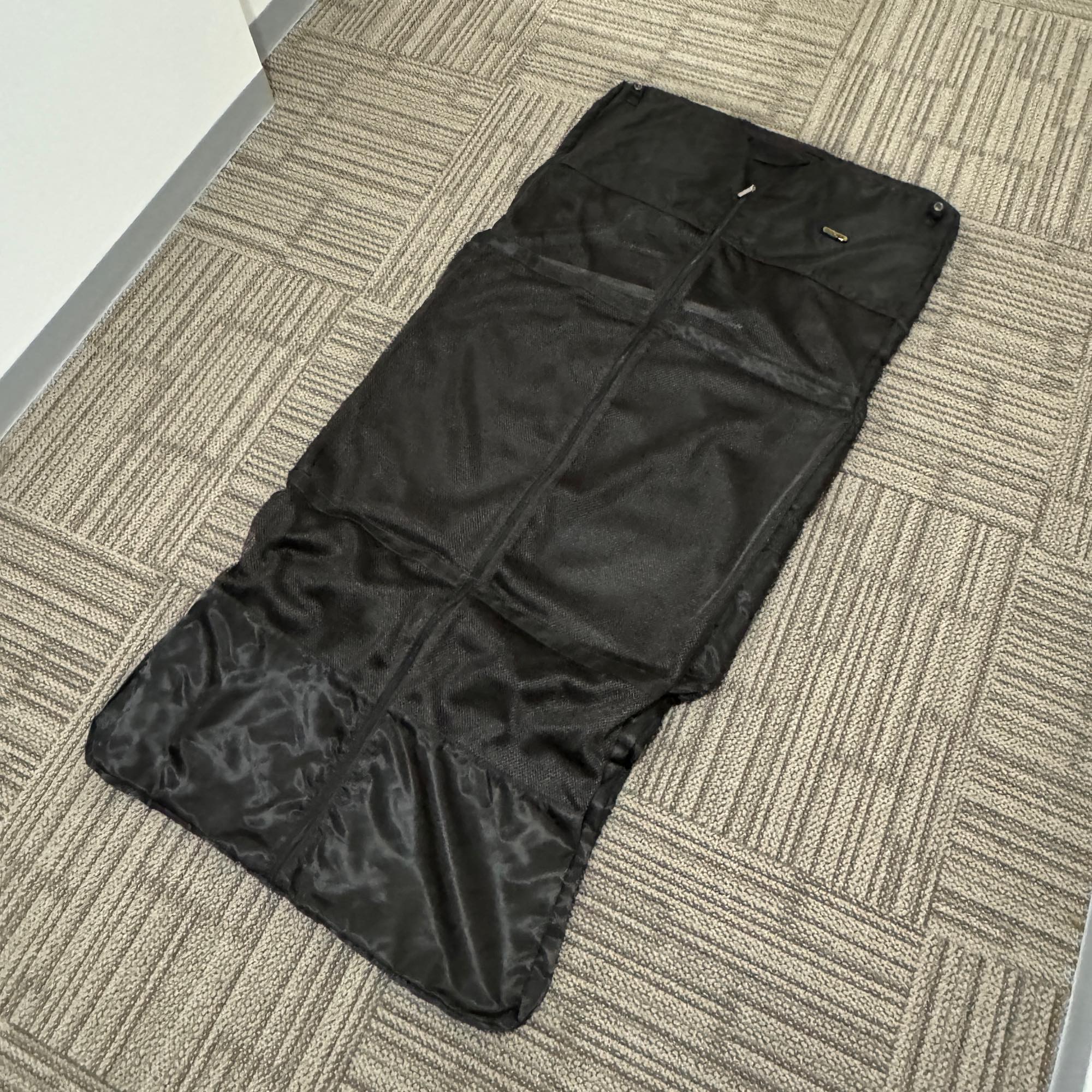 リモワ　トパーズ チタニウム　中古美品　945.77-4　98リットル 4輪