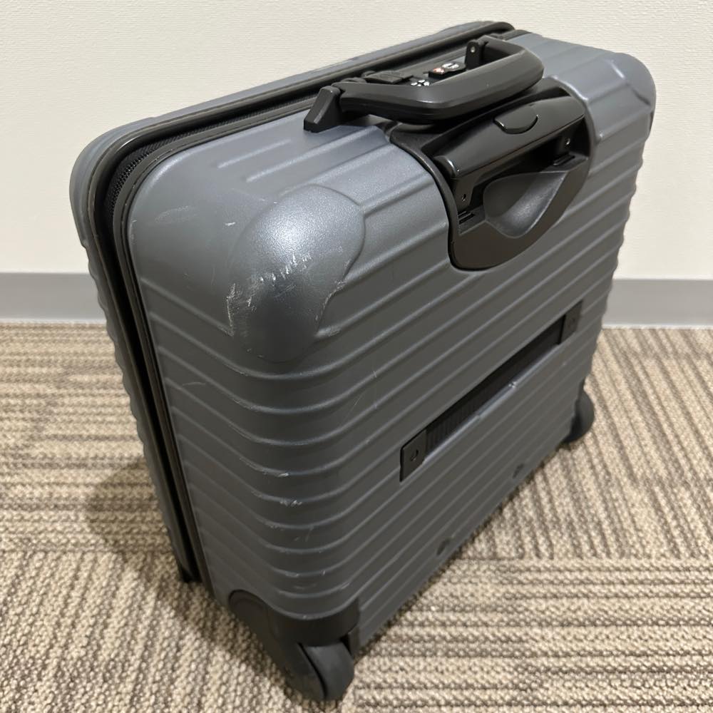リモワ　サルサトロリー　810.40-5　27リットル　中古商品　2輪