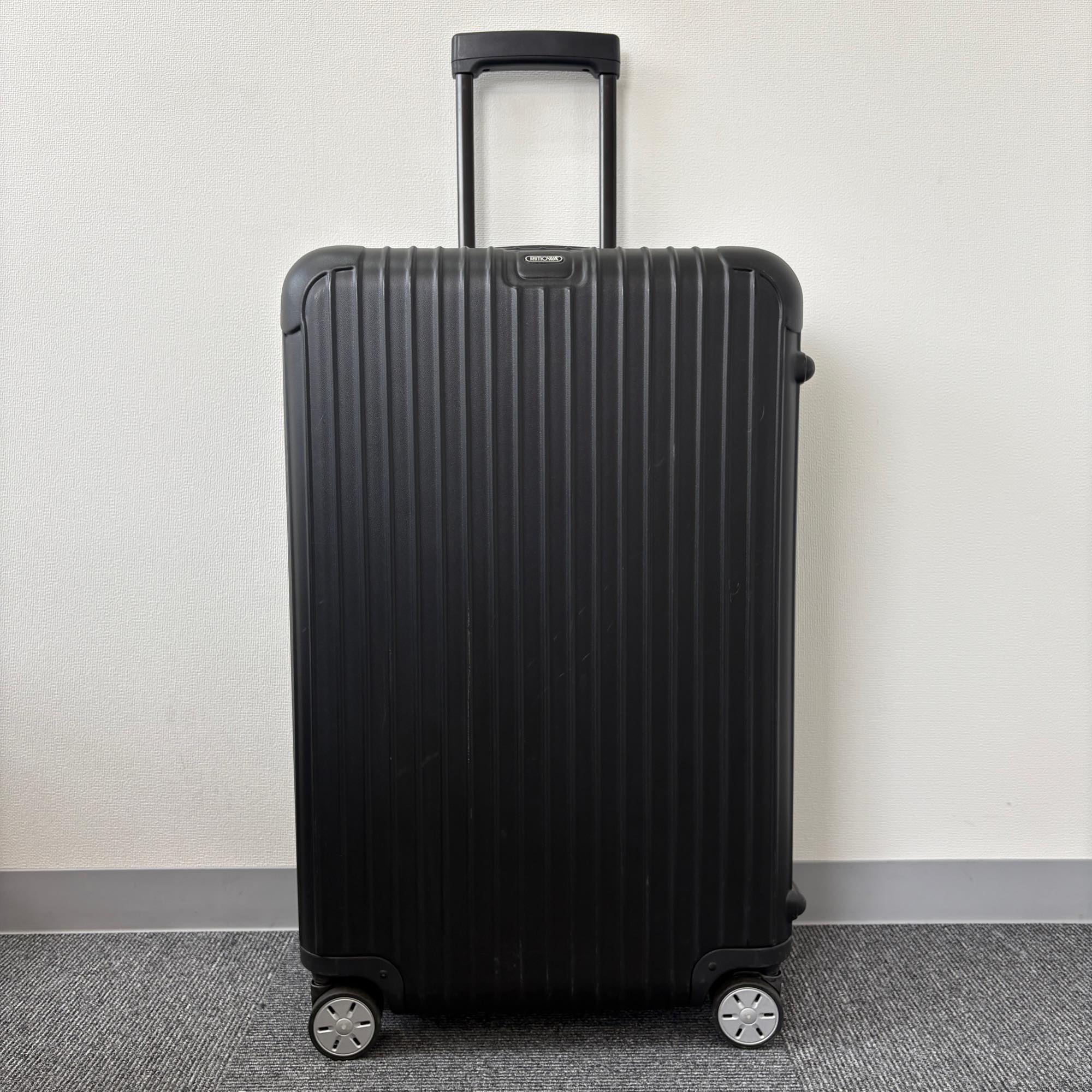 リモワ　サルサ(エッセンシャル)　810.70-5　78リットル　中古美品　4輪