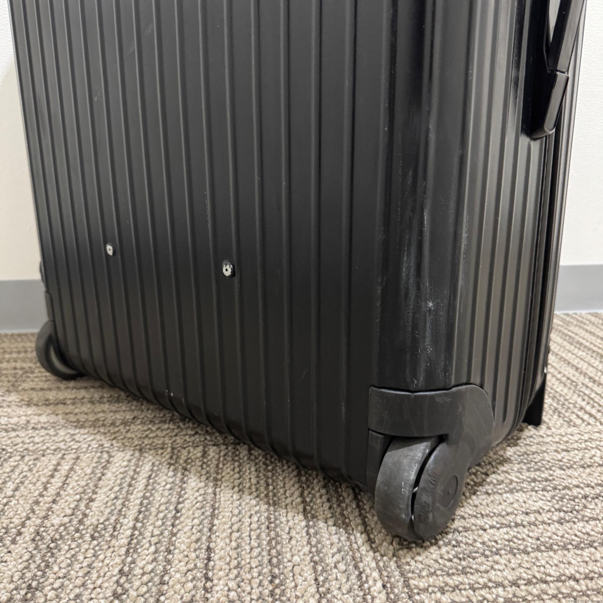 リモワ　サルサ　中古商品　851.70-5　87リットル　2輪