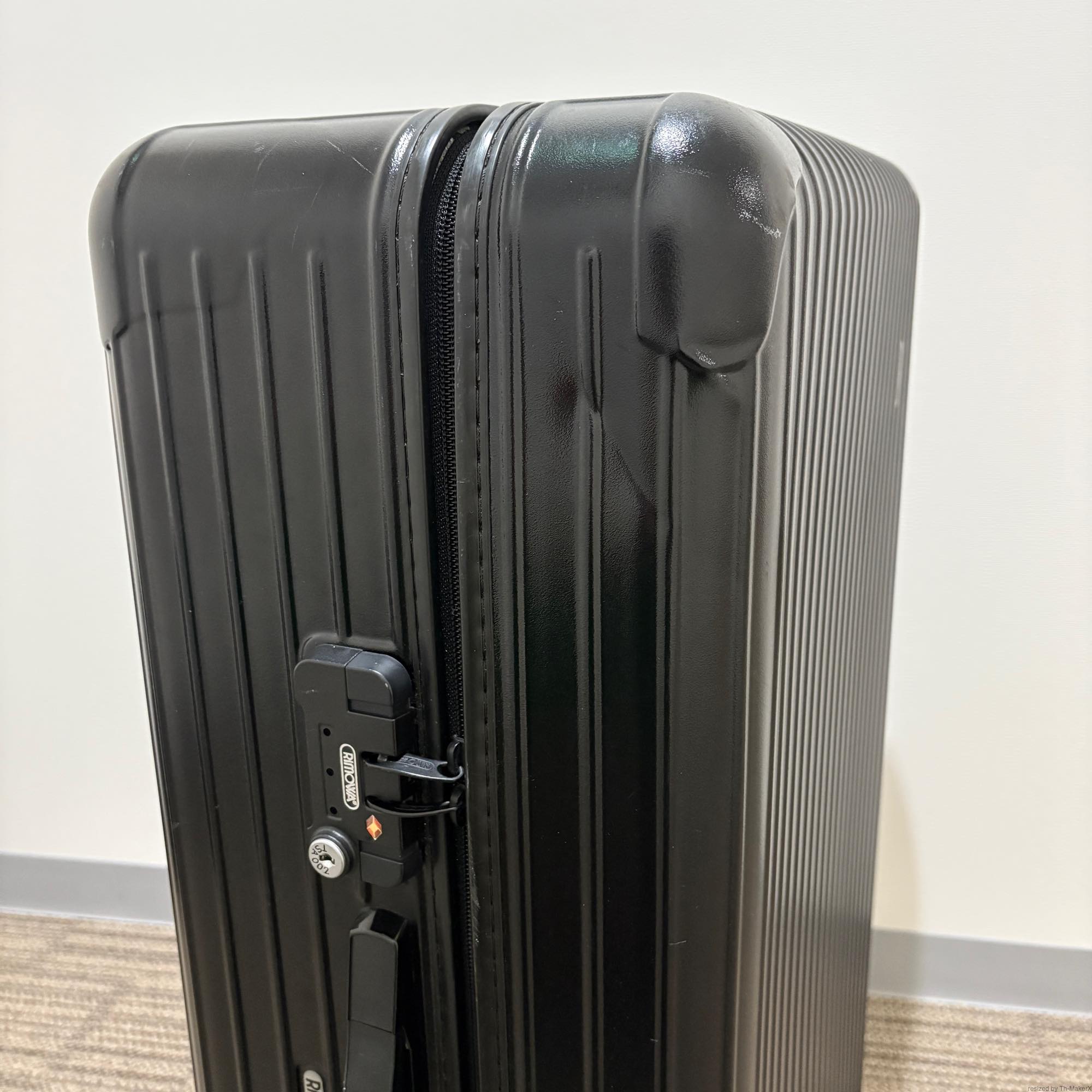 リモワ　サルサ　851.77-5　104リットル　中古美品　2輪