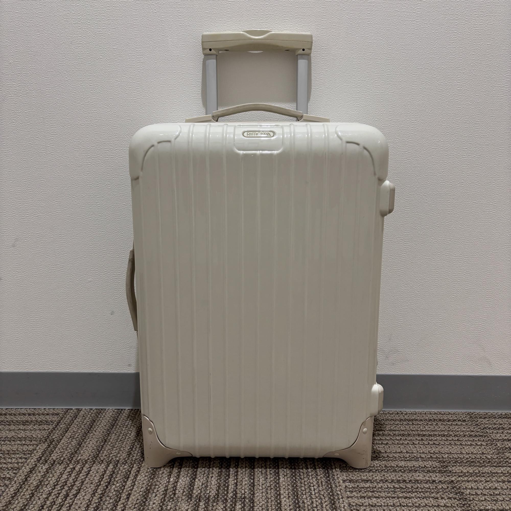 リモワ　ユナイテッドアローズ限定　エッセンシャル(サルサ)　895.46-5　中古美品　32リットル　2輪