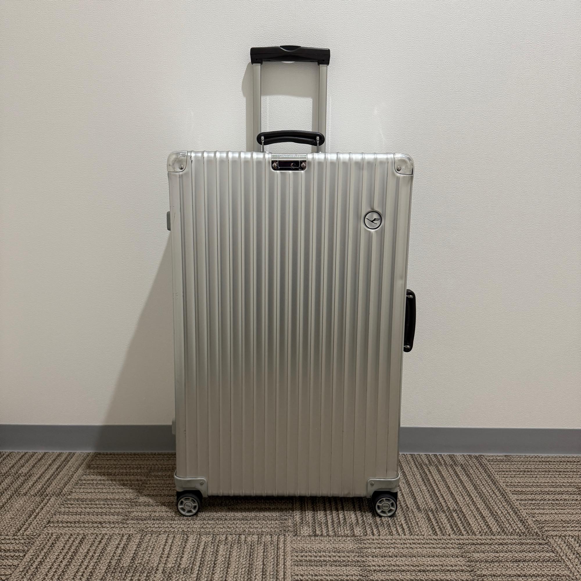 リモワ　ルフトハンザ　クラシックフライト　中古美品　84L　4輪