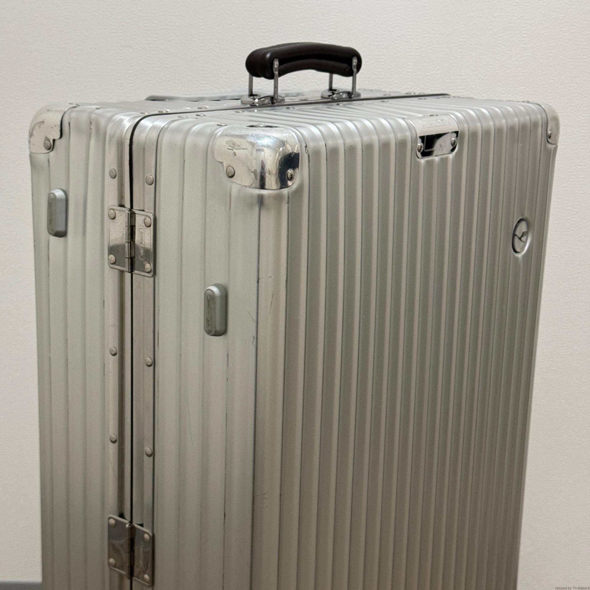 リモワ　ルフトハンザ　クラシックフライト　中古美品　84L　4輪
