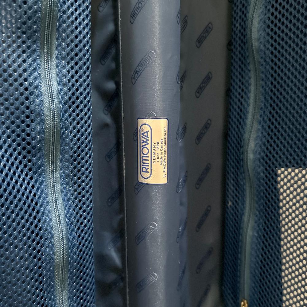 リモワ　トパーズ　923.52-5　中古商品　32リットル　2輪