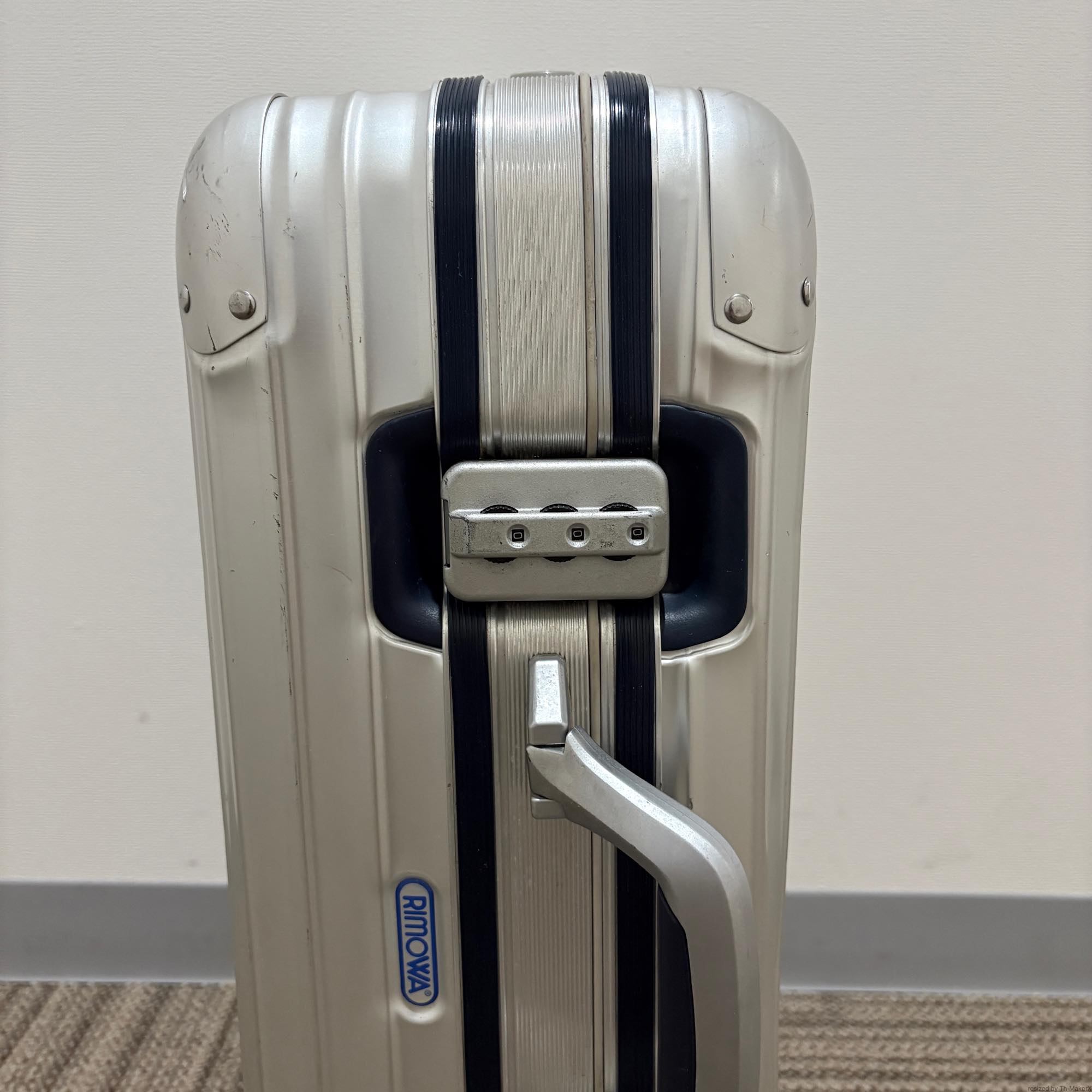 リモワ　シルバーインテグラル　925.52-5　35リットル　中古商品　2輪
