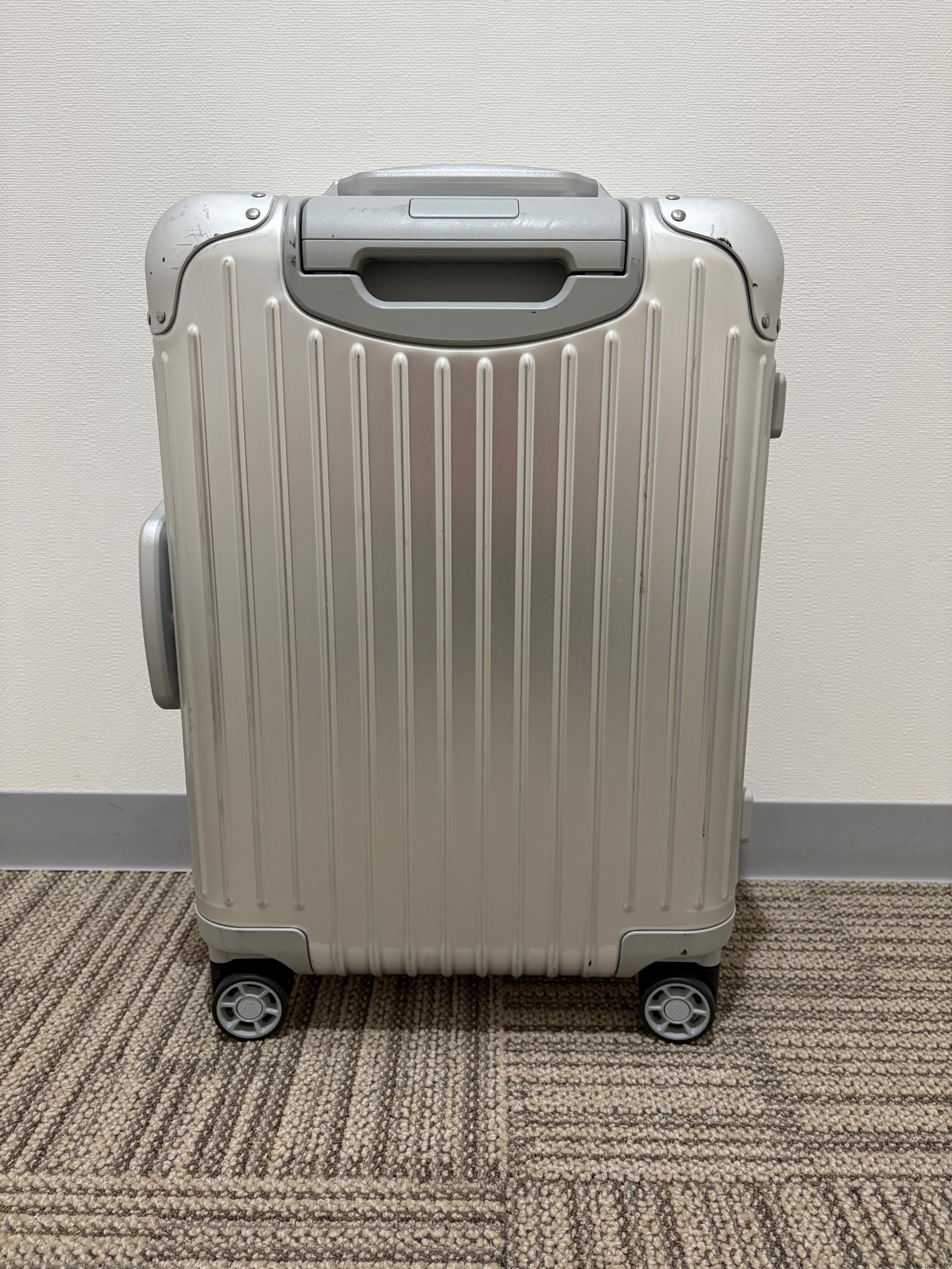 リモワ　オリジナル　925.53.00.4-5　キャビン　中古美品　35リットル　4輪