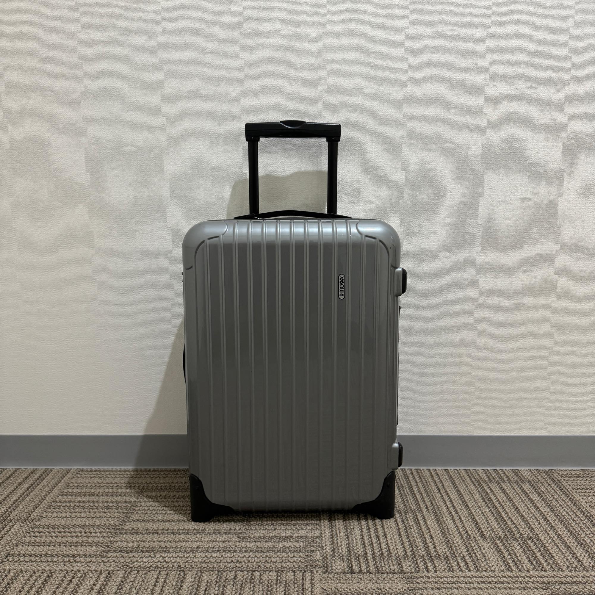 リモワ　サルサ　中古美品　856.52-6　35リットル　2輪