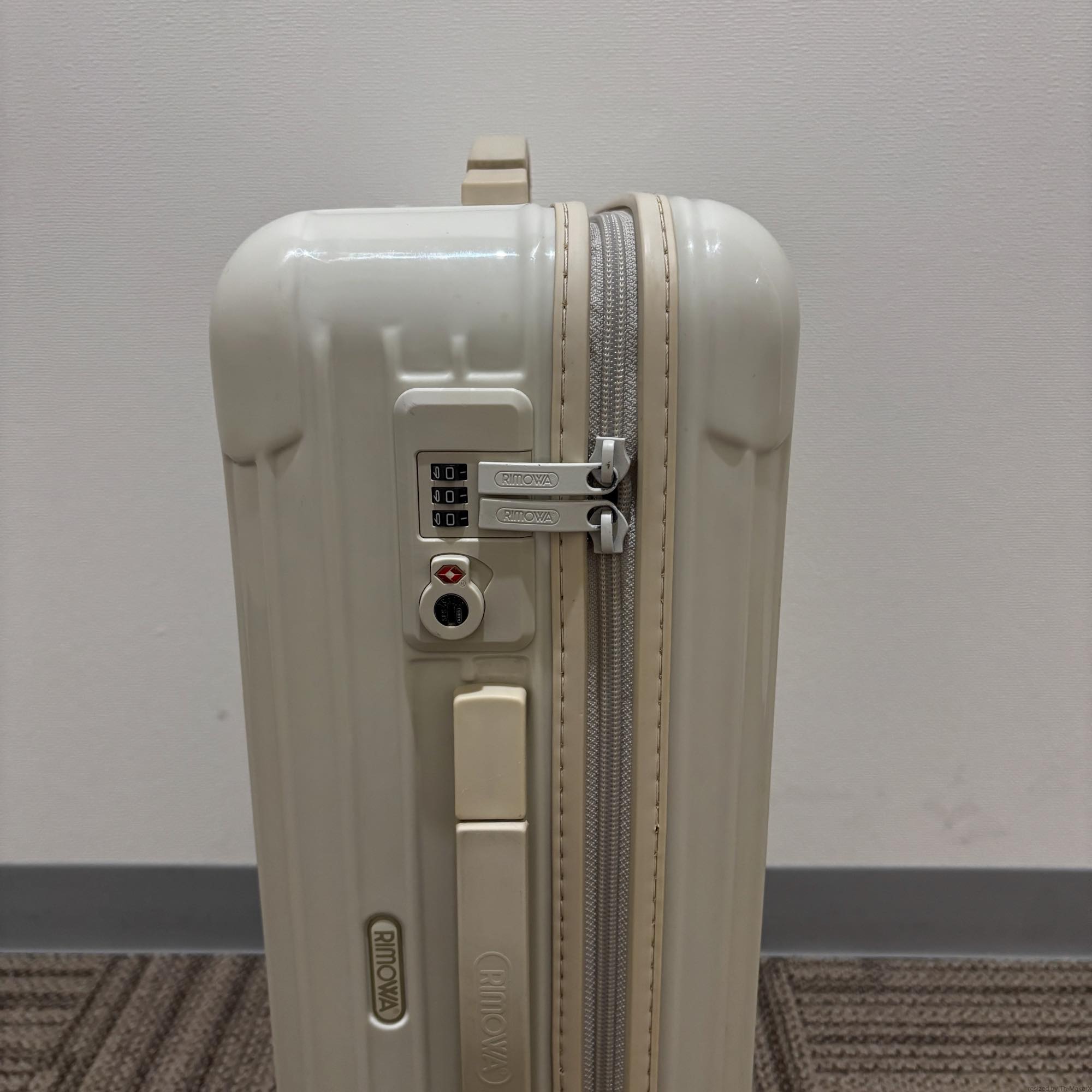 リモワ　ユナイテッドアローズ限定　エッセンシャル(サルサ)　895.46-6　中古美品　32リットル　2輪