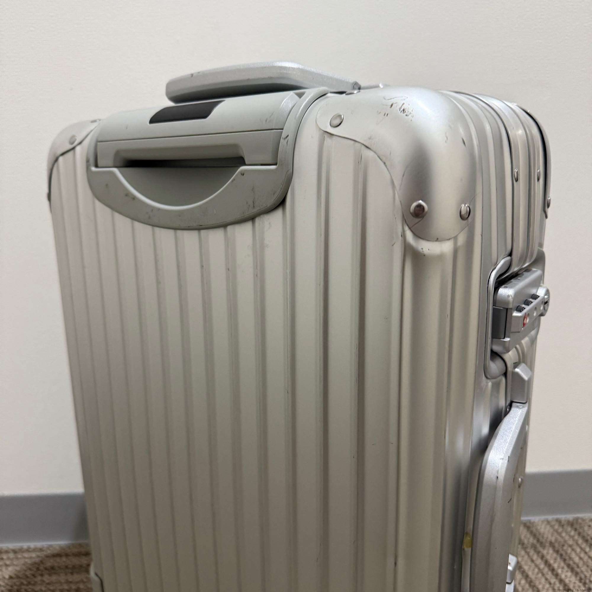 リモワ　トパーズ　920.52-6　中古美品　32リットル　2輪