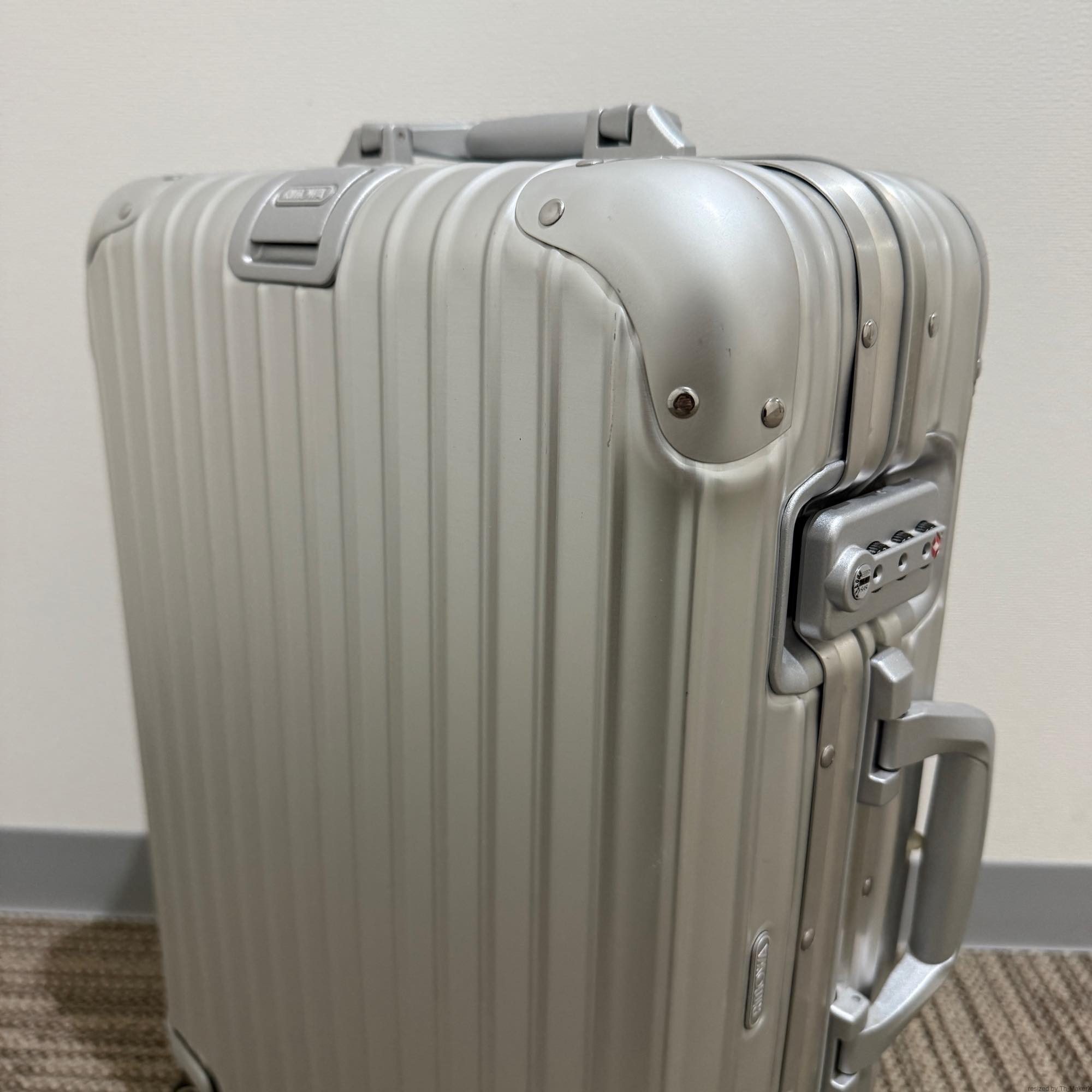 リモワ　トパーズ　923.52-6　中古美品　32リットル　4輪