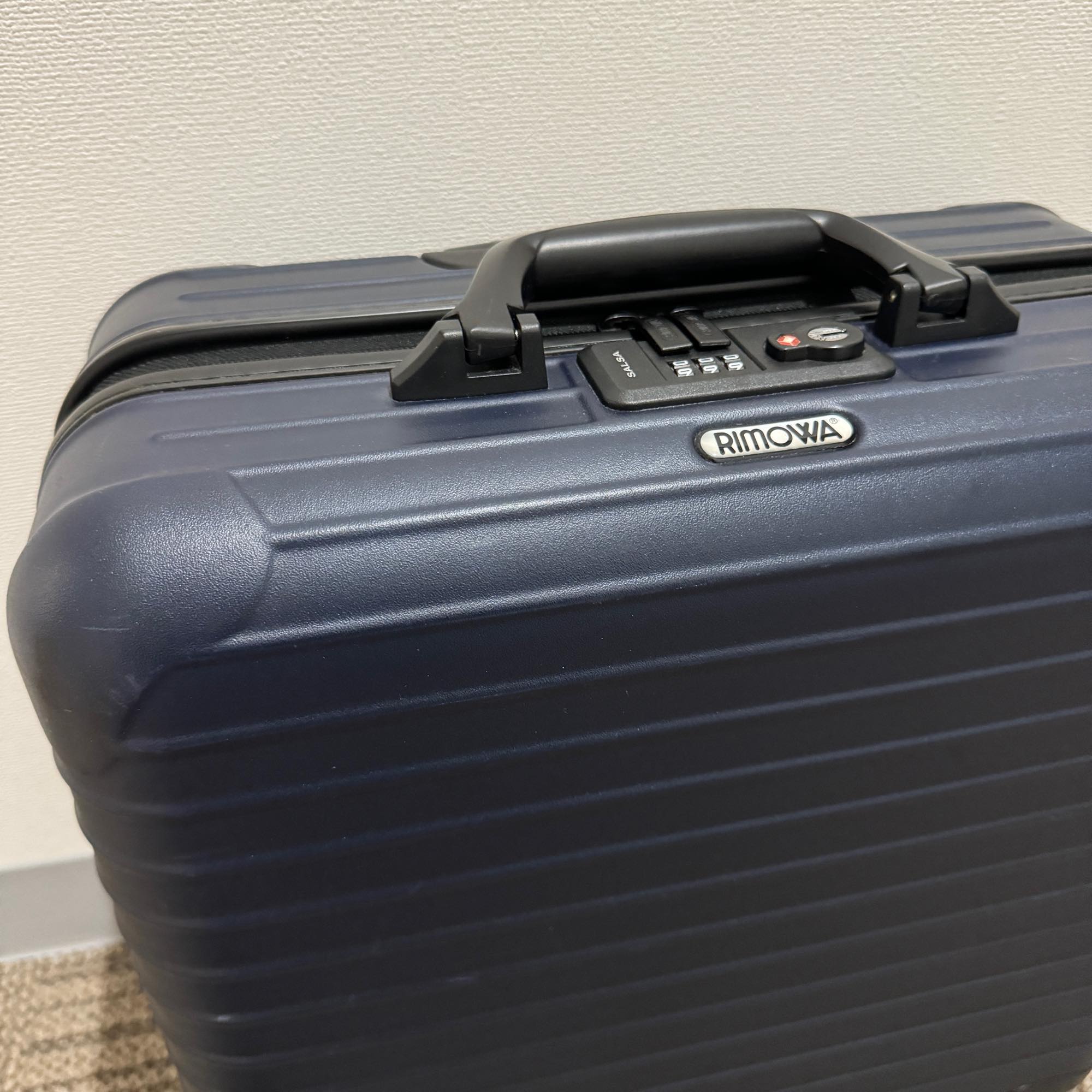 リモワ　サルサ　810.40-7　27リットル　中古美品　4輪