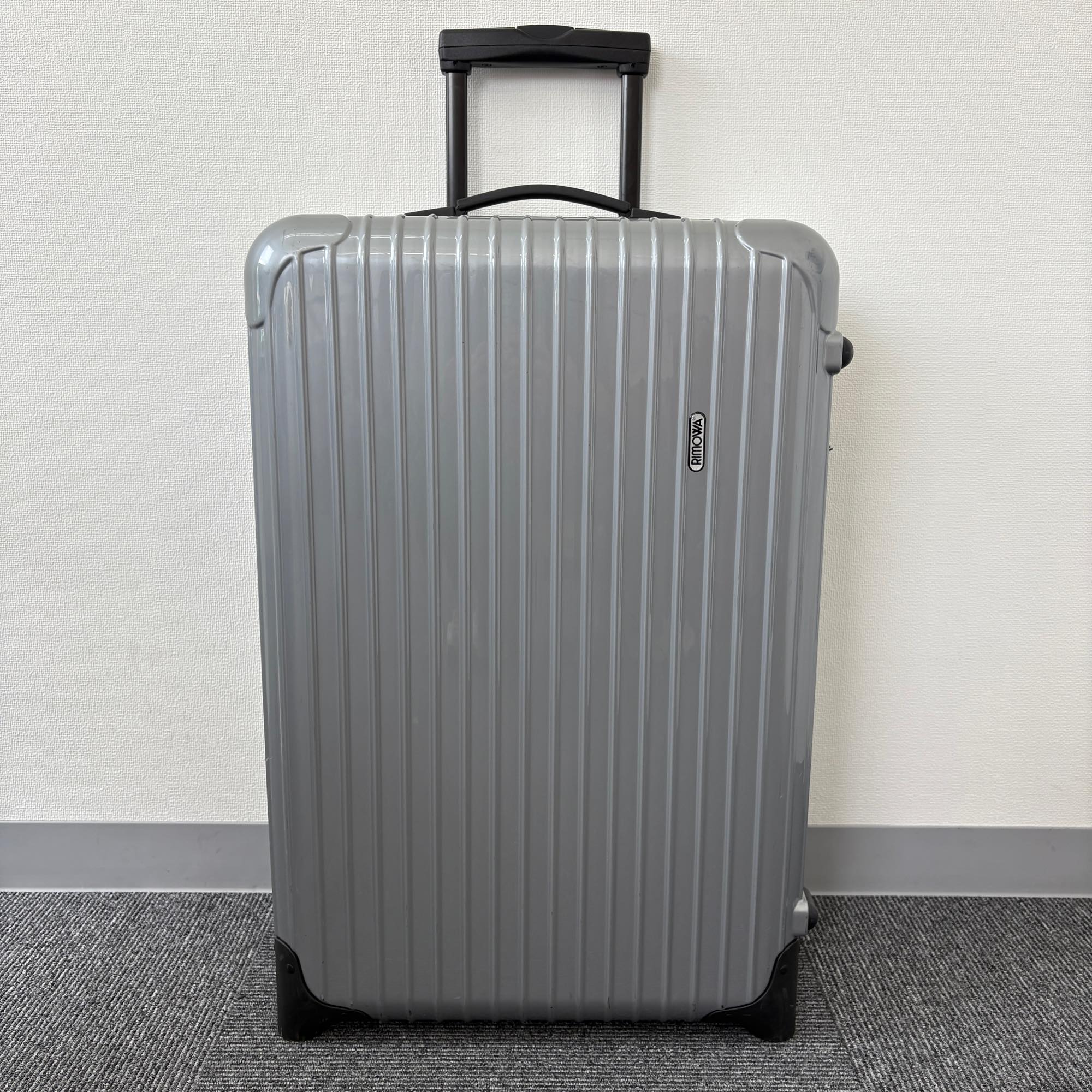 リモワ　サルサ(エッセンシャル)　856.63-7　63リットル　中古美品　2輪