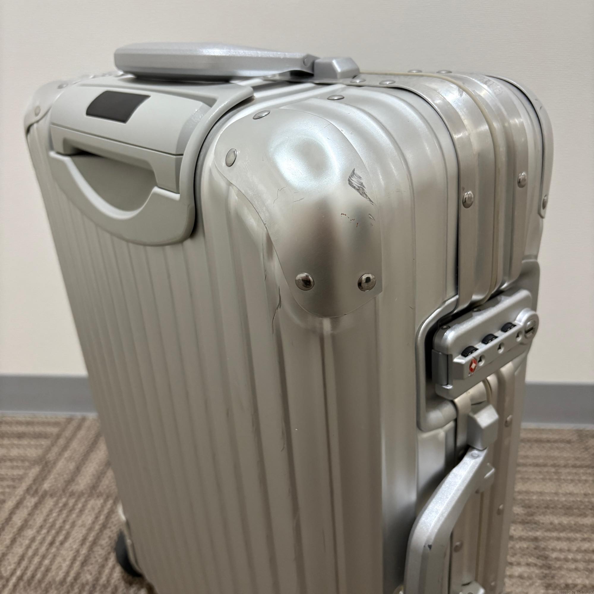 リモワ　トパーズ　920.52-7　中古美品　32リットル　2輪