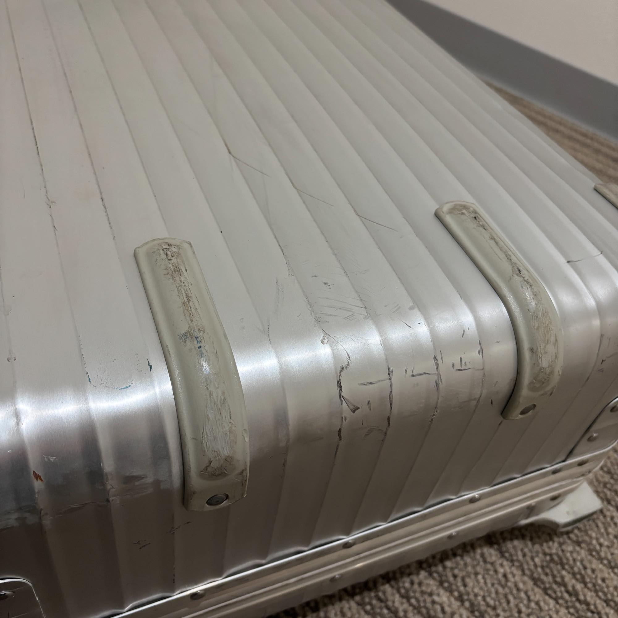 リモワ　オリジナル (トパーズ)　中古商品　U930.63-7　63リットル　2輪